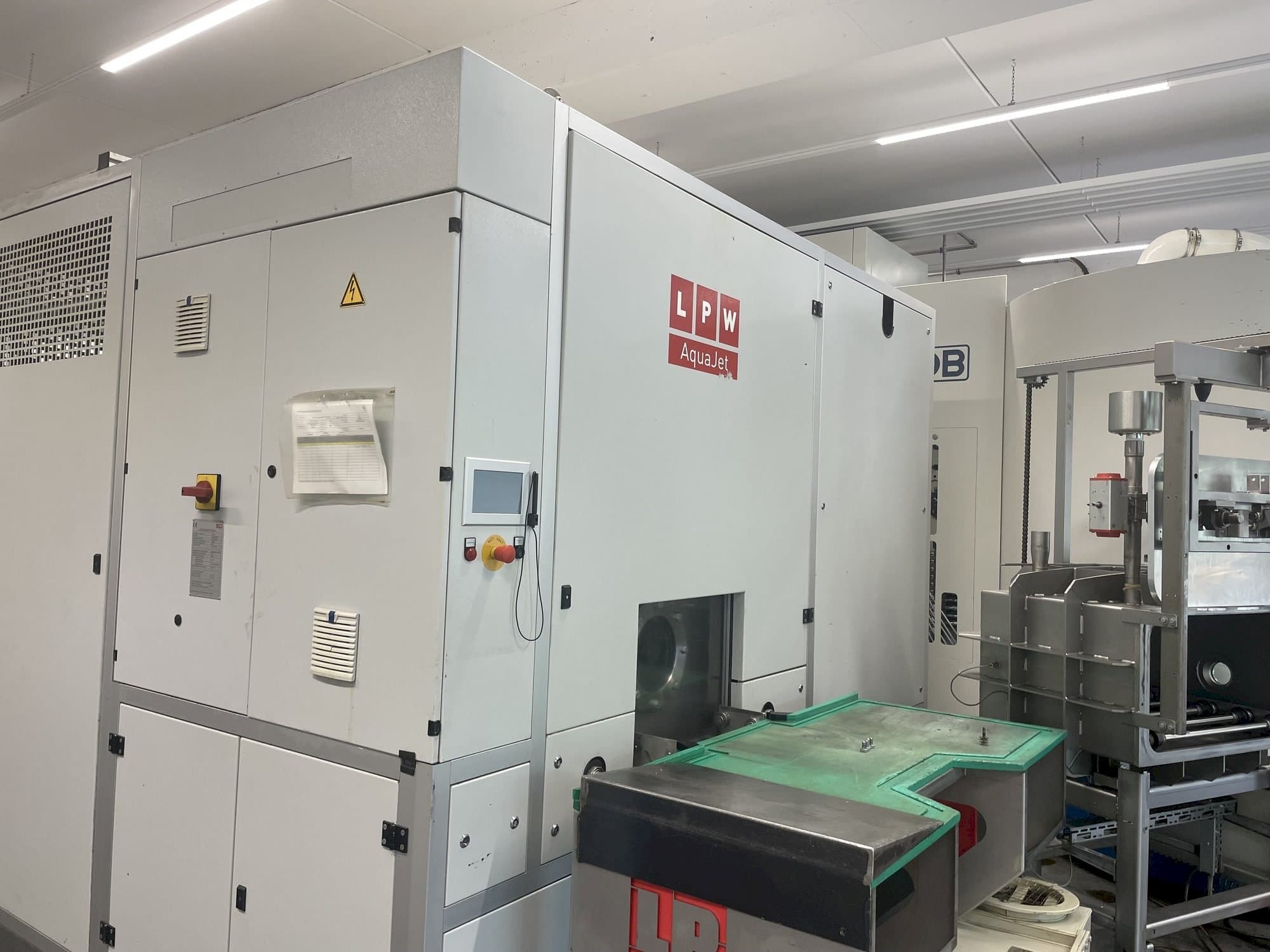 MACHINE_IMG_ALT_FRONT_VIEW