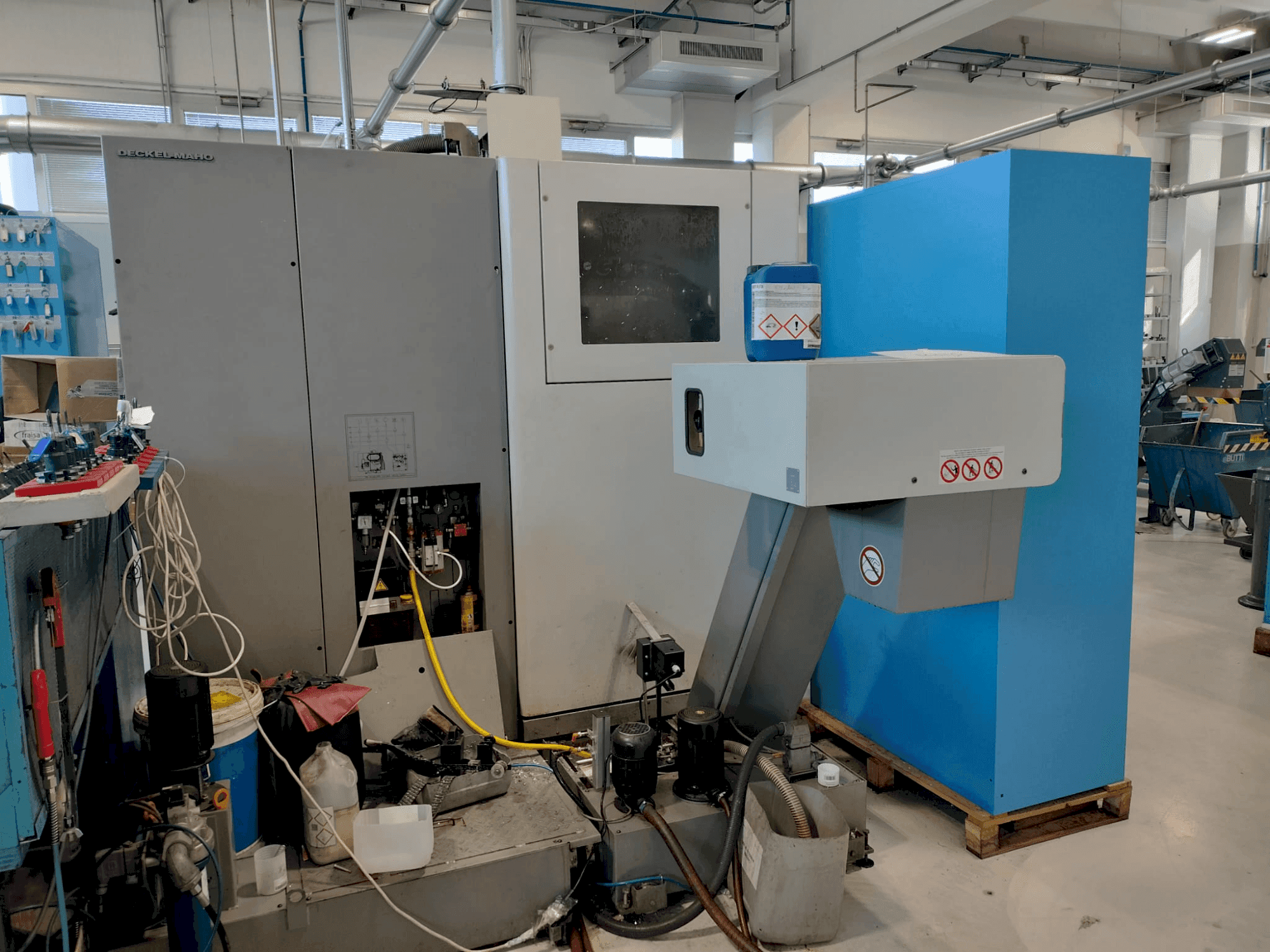 MACHINE_IMG_ALT_FRONT_VIEW