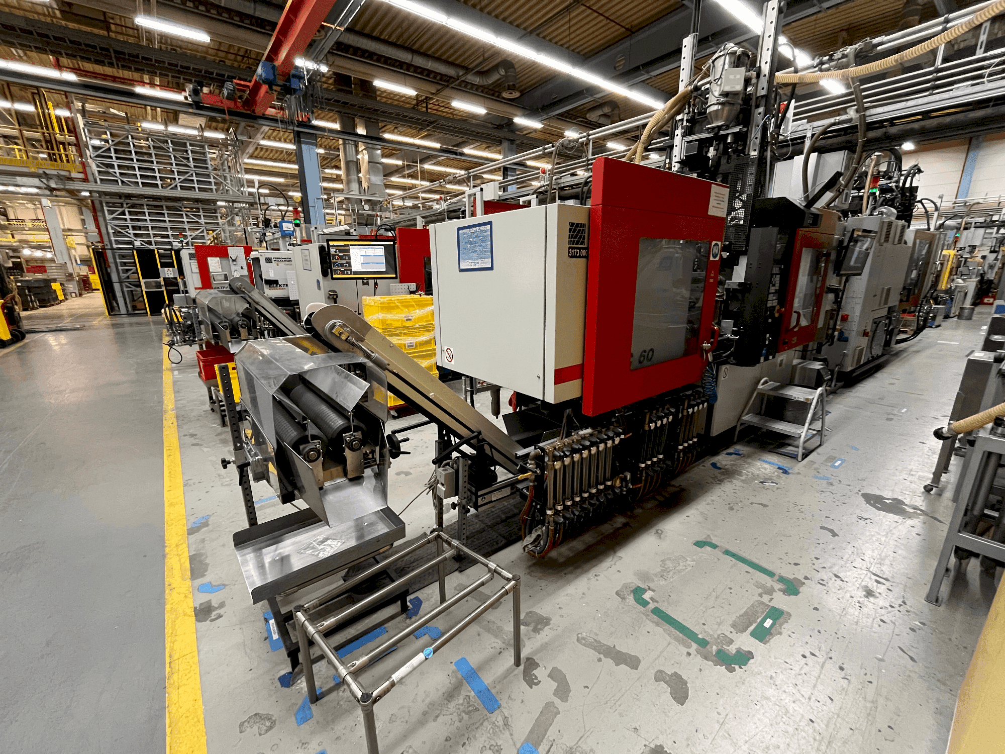 MACHINE_IMG_ALT_FRONT_VIEW