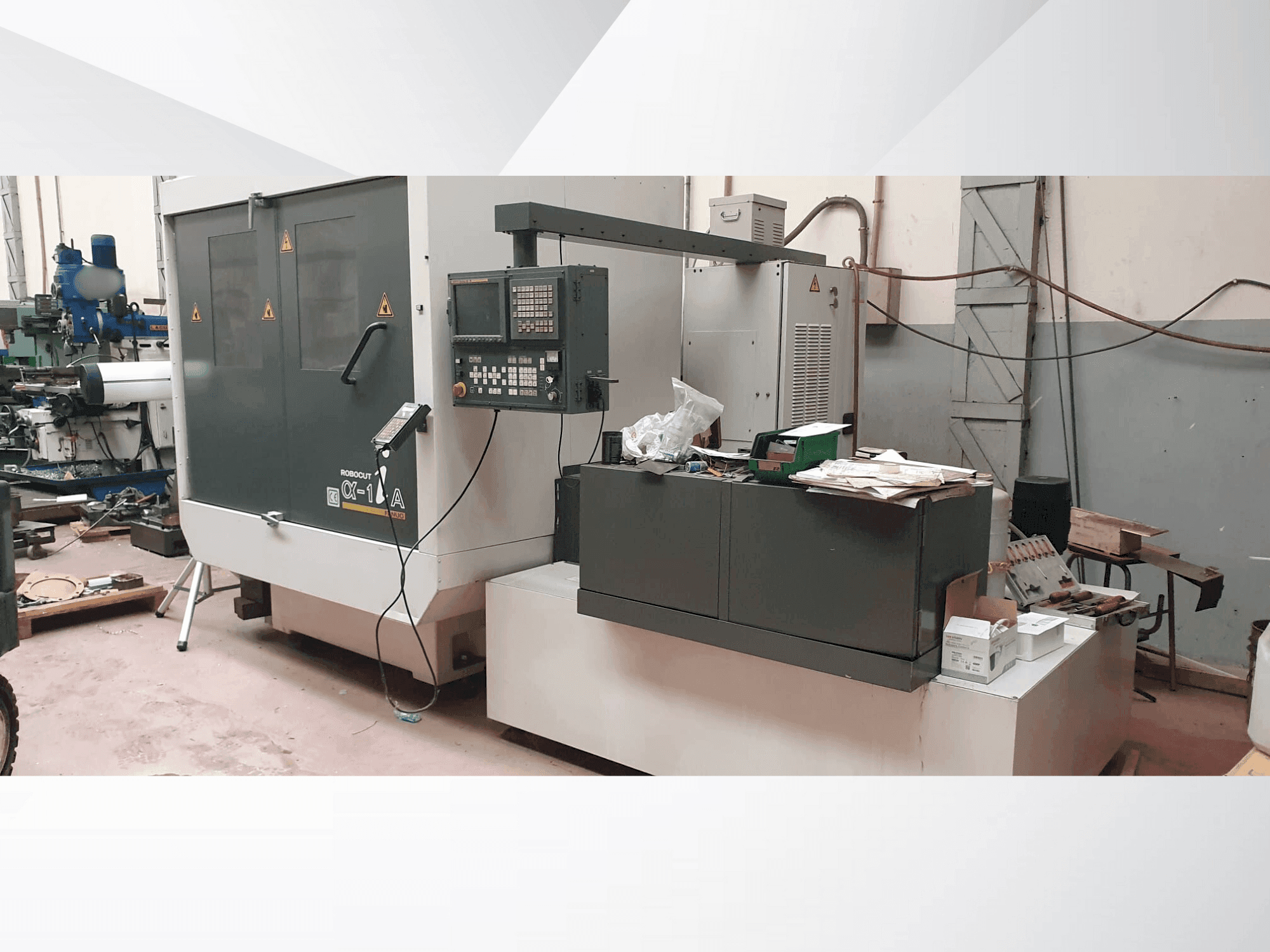 MACHINE_IMG_ALT_FRONT_VIEW