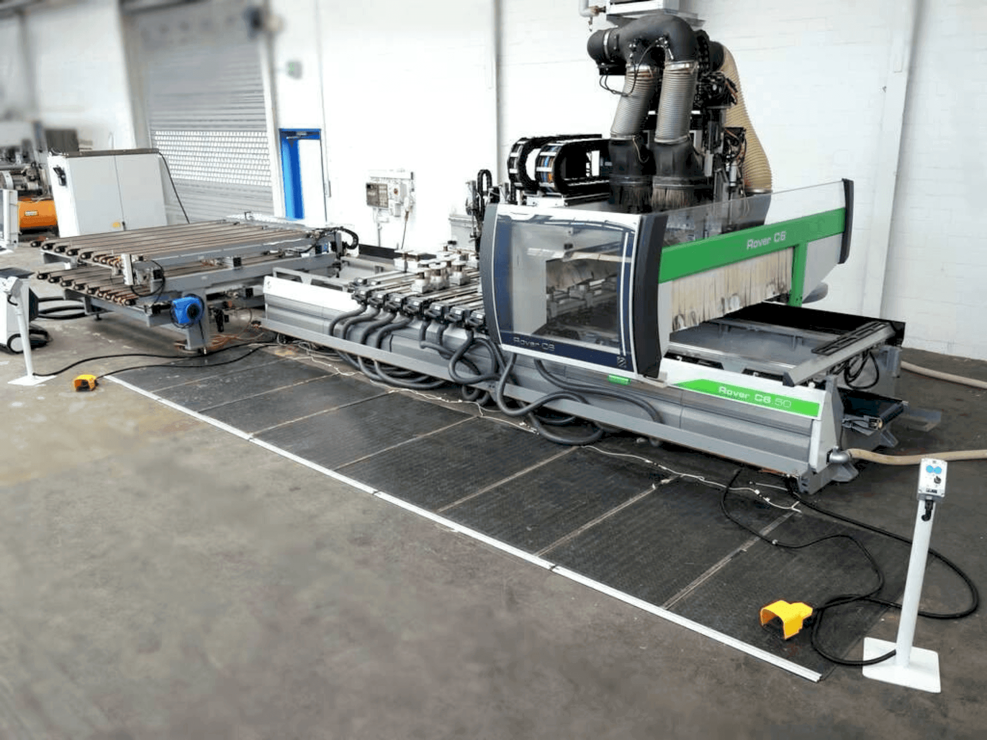 MACHINE_IMG_ALT_FRONT_VIEW