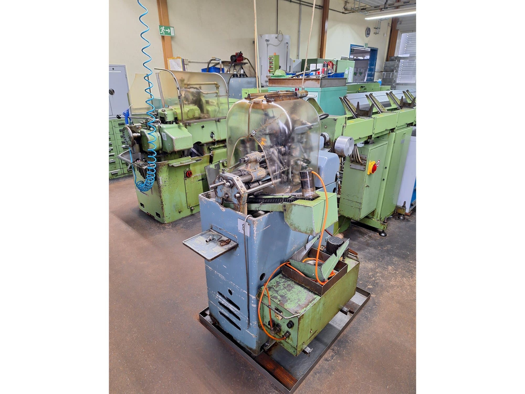 MACHINE_IMG_ALT_LEFT_SIDE_VIEW