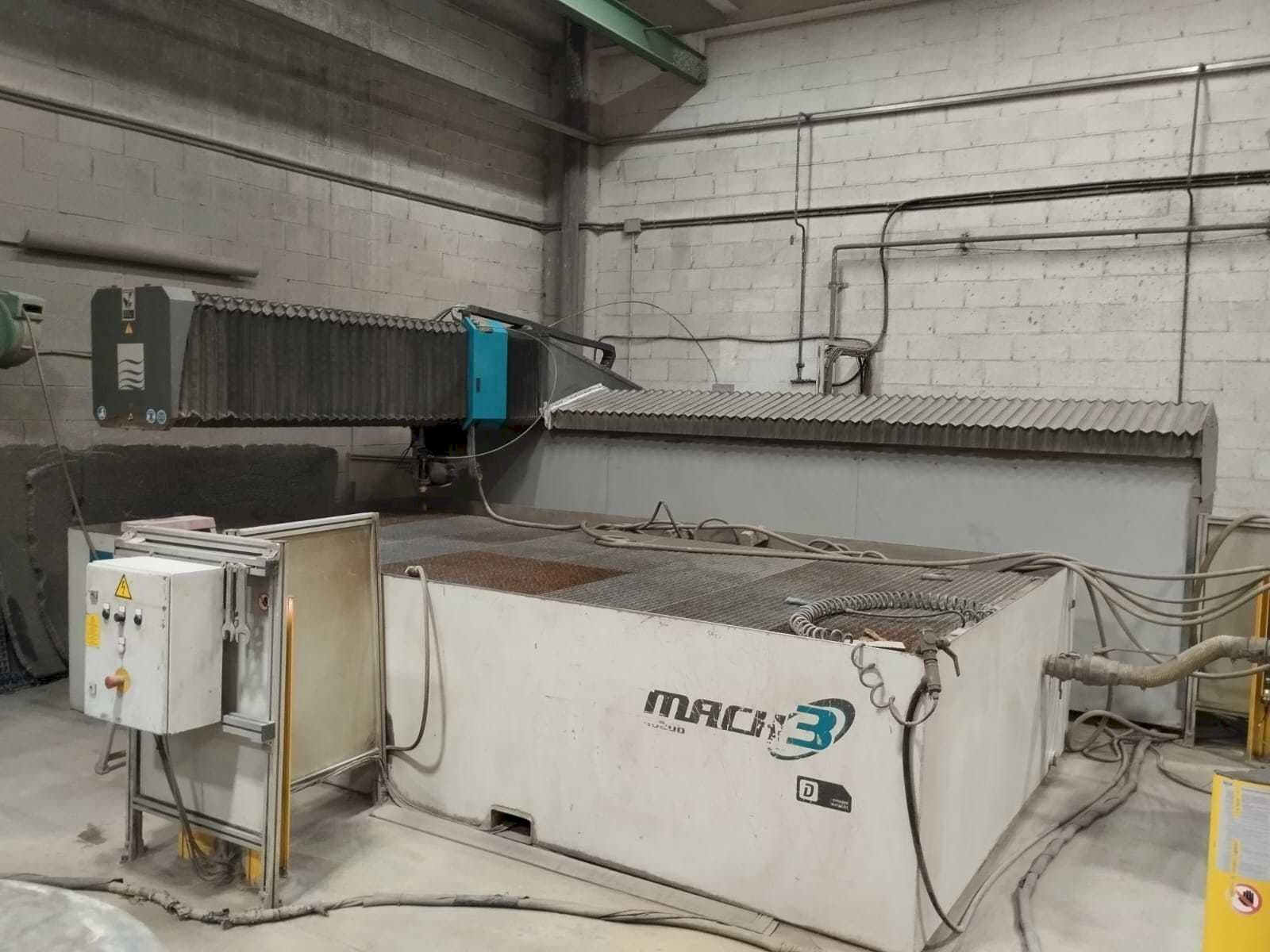 MACHINE_IMG_ALT_FRONT_VIEW