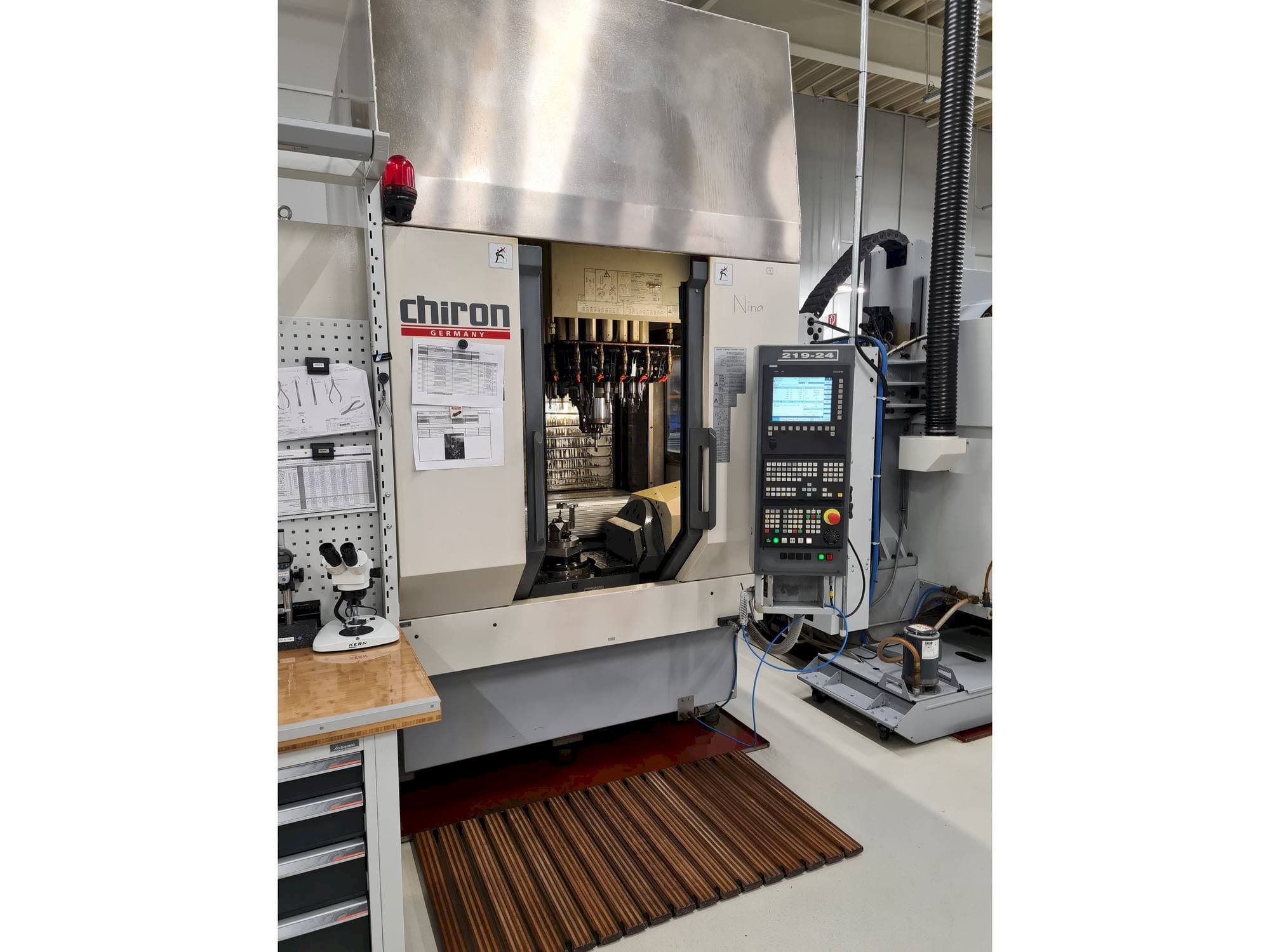 MACHINE_IMG_ALT_FRONT_VIEW