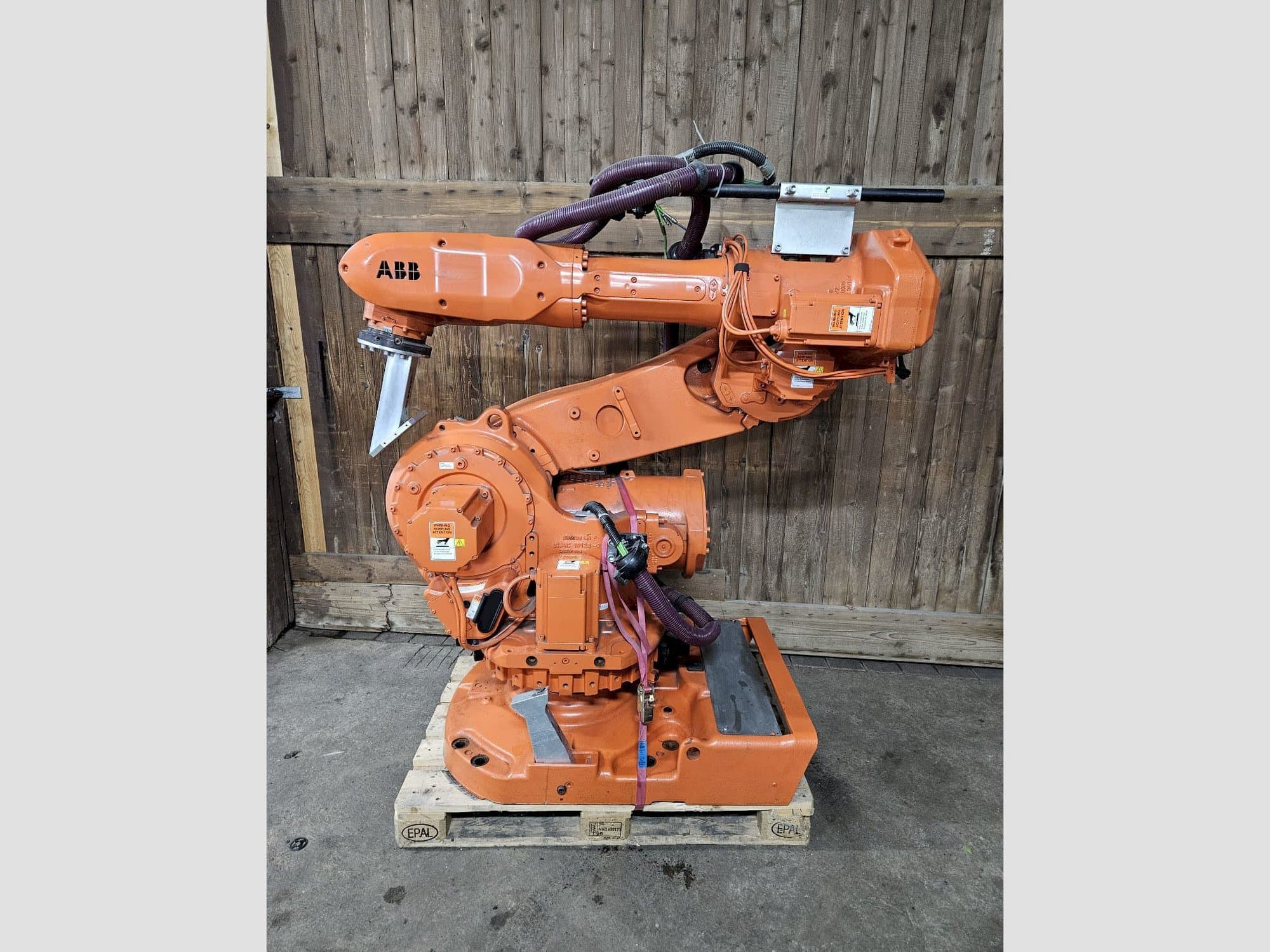 MACHINE_IMG_ALT_FRONT_VIEW