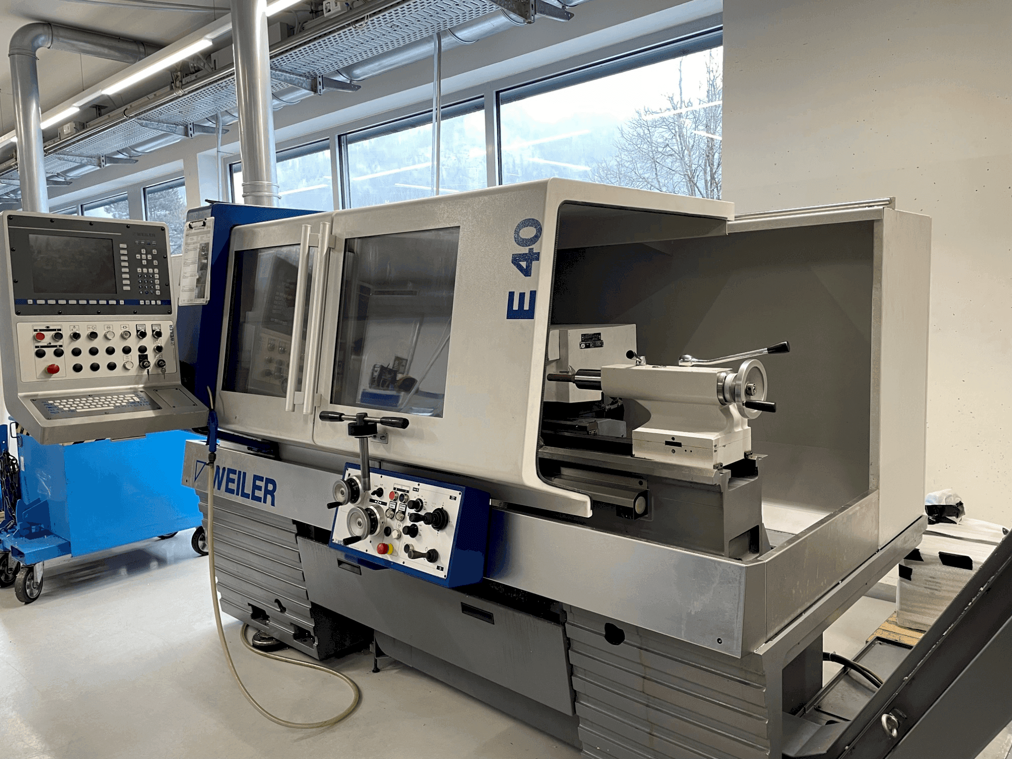 MACHINE_IMG_ALT_FRONT_VIEW