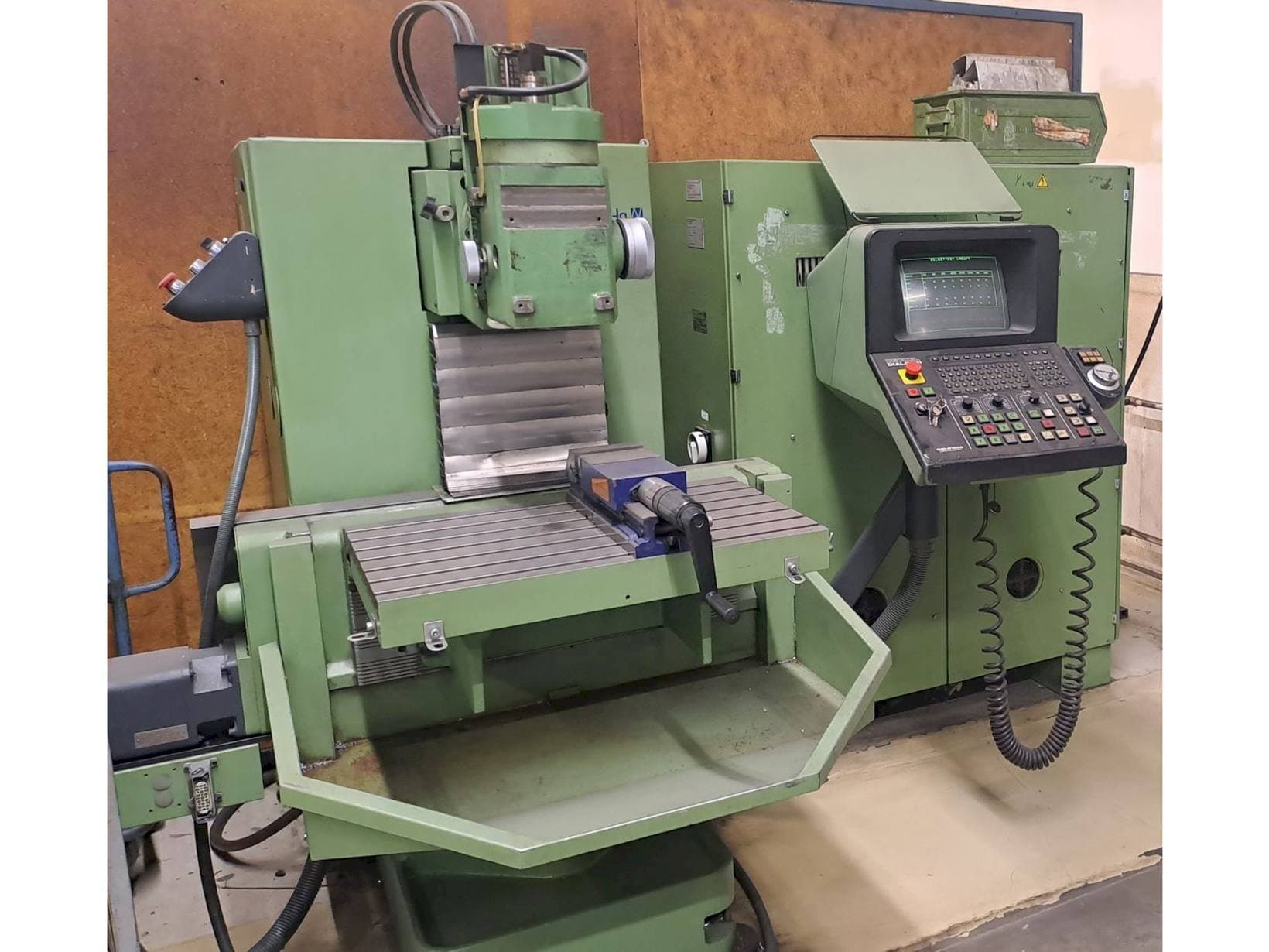 MACHINE_IMG_ALT_FRONT_VIEW