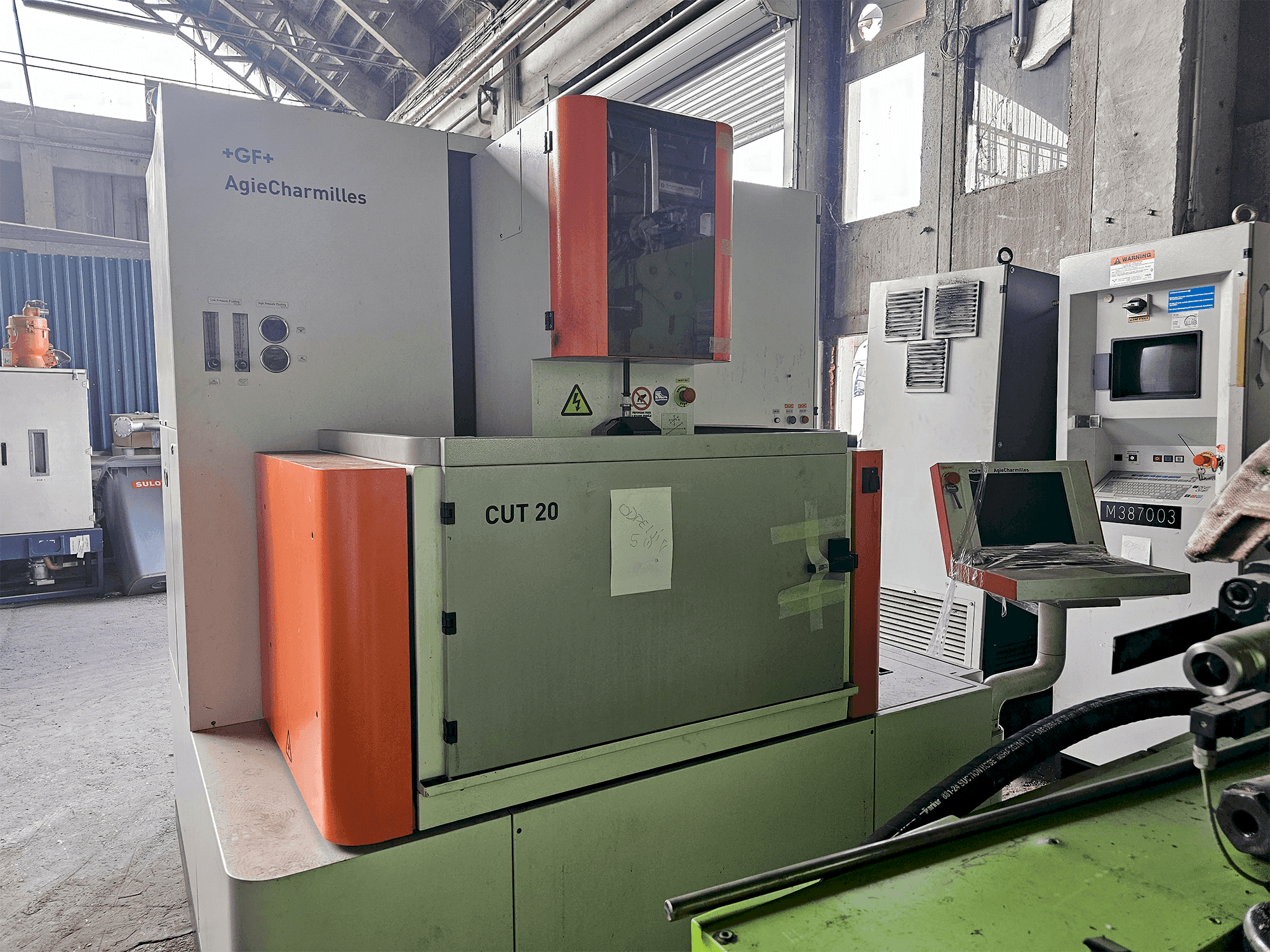 MACHINE_IMG_ALT_FRONT_VIEW