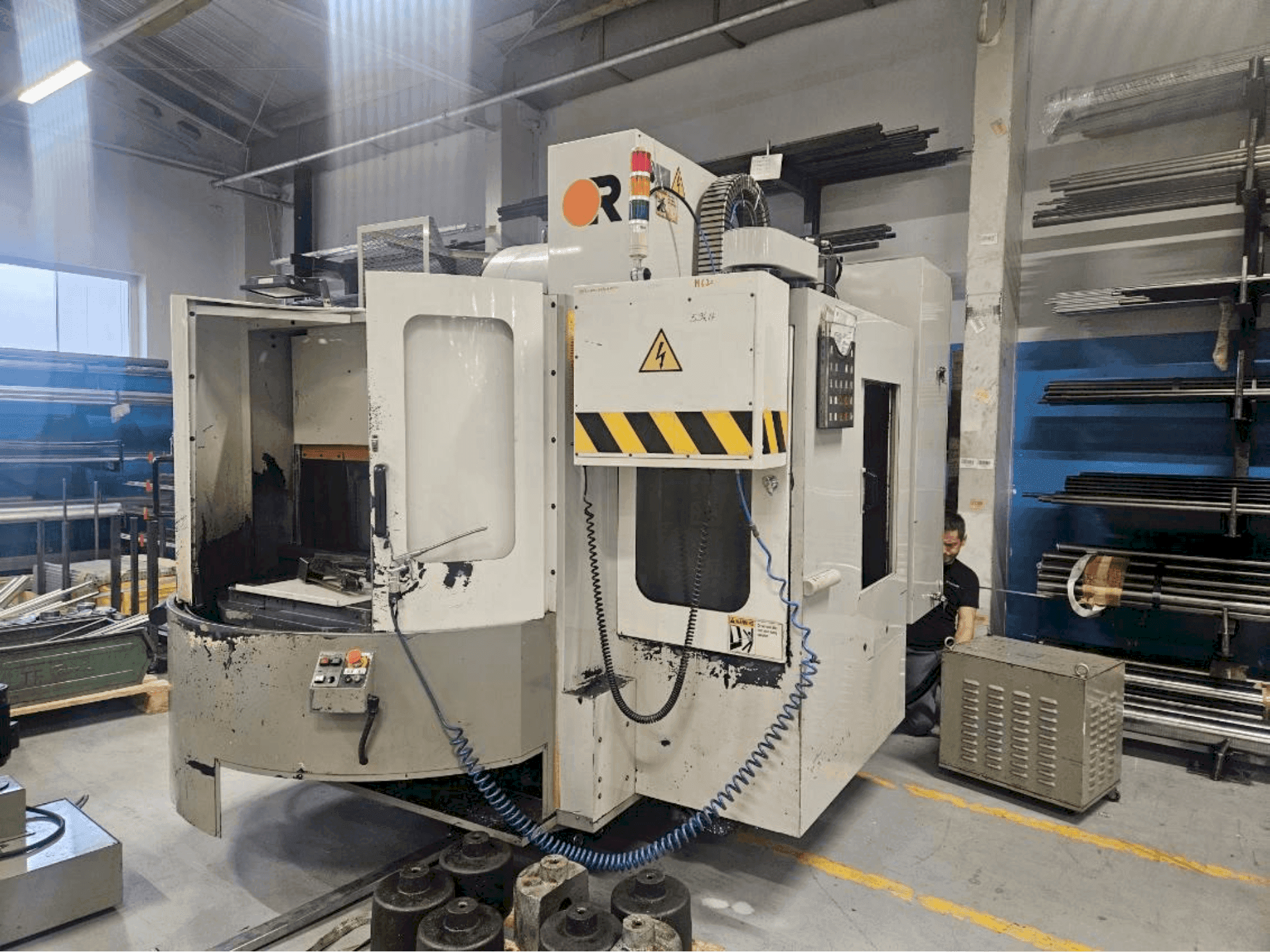 MACHINE_IMG_ALT_FRONT_VIEW