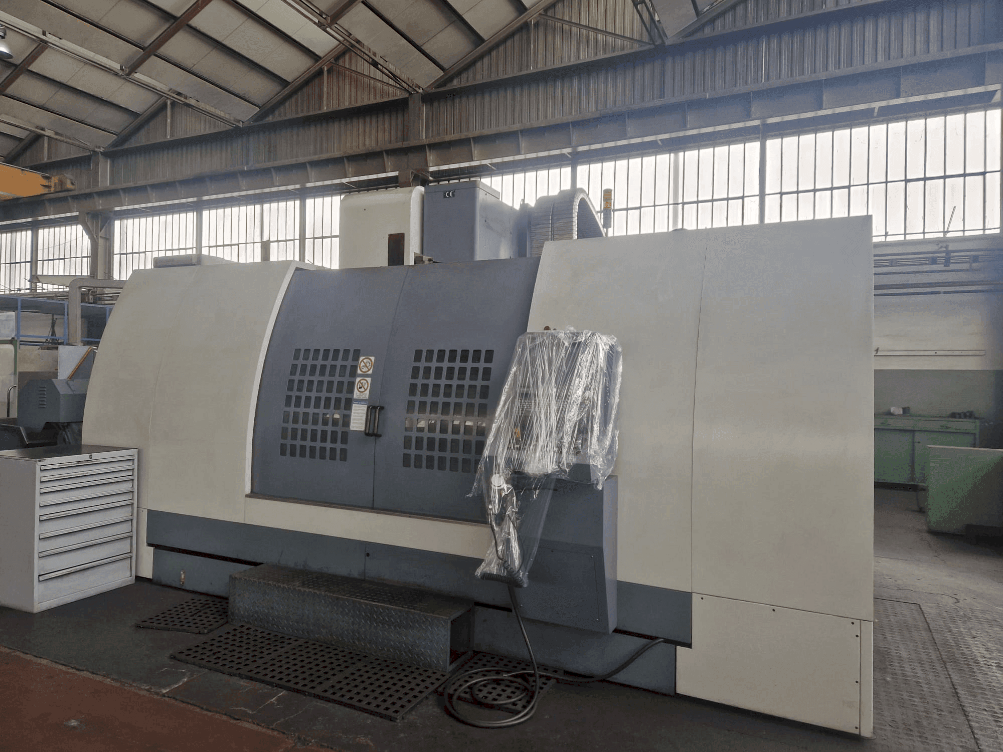 MACHINE_IMG_ALT_FRONT_VIEW