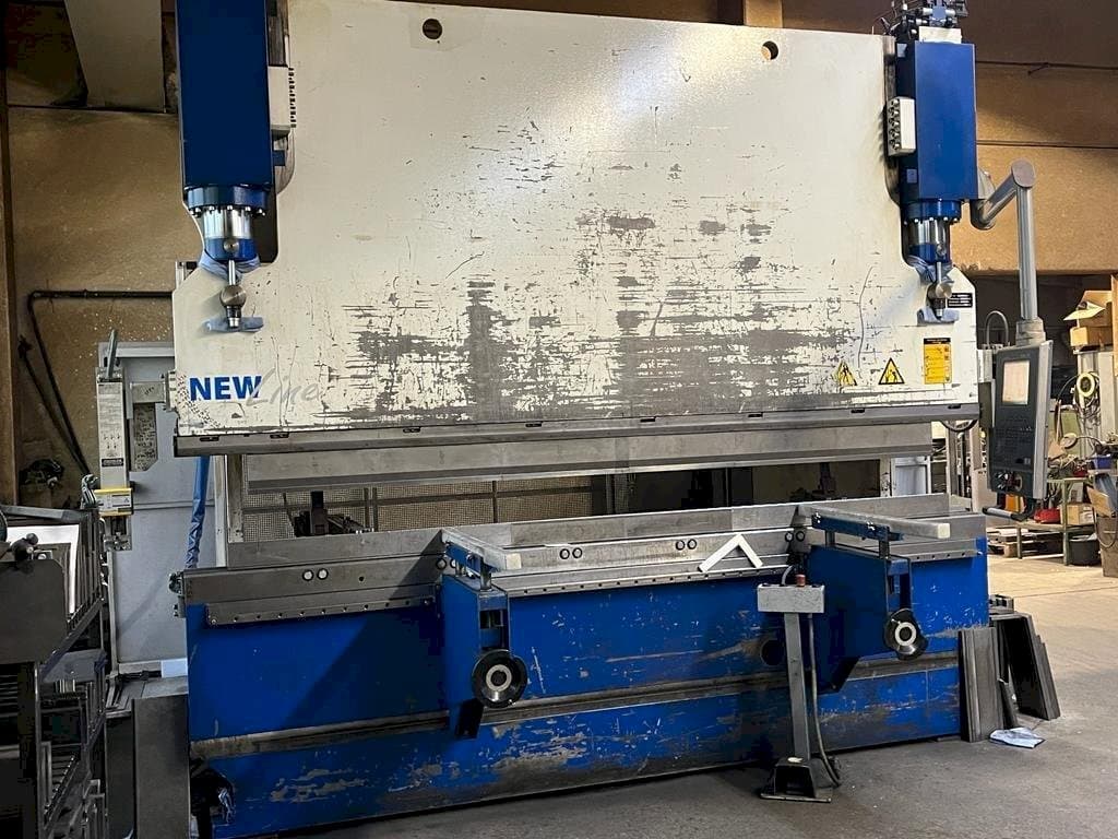 MACHINE_IMG_ALT_FRONT_VIEW