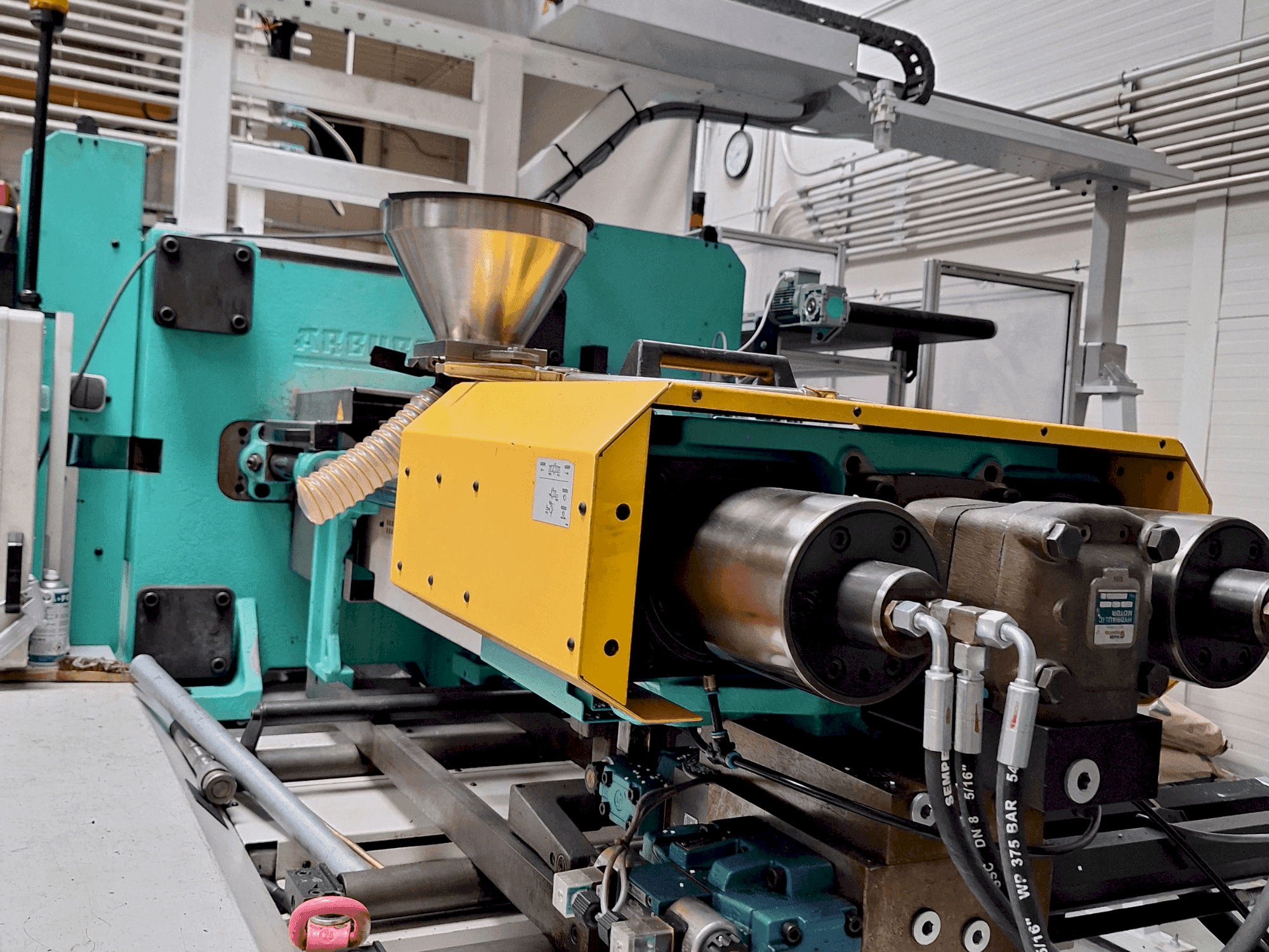 MACHINE_IMG_ALT_FRONT_VIEW