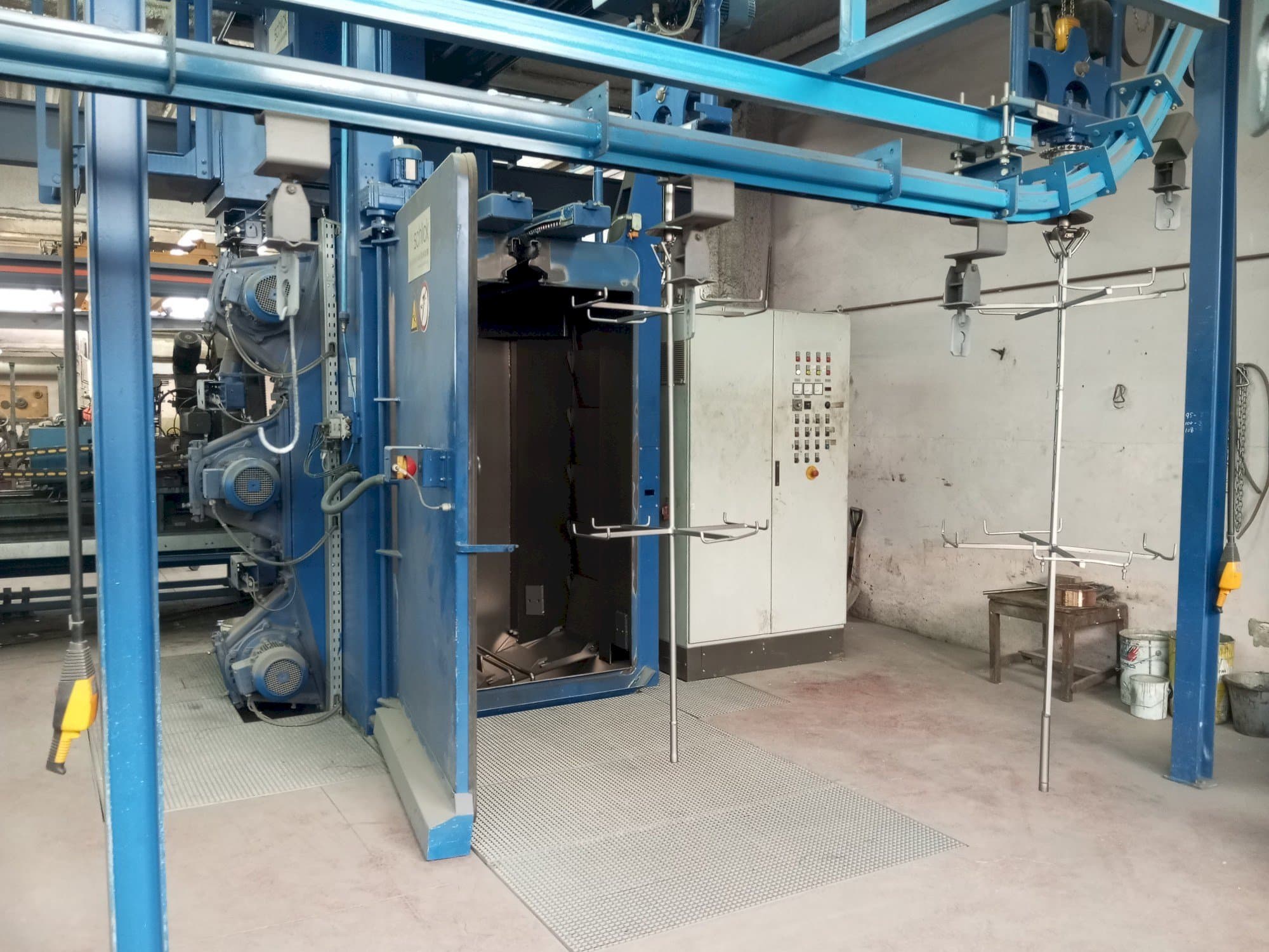 MACHINE_IMG_ALT_FRONT_VIEW