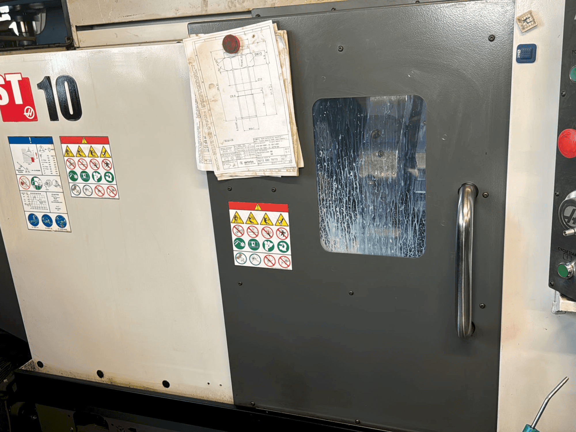 MACHINE_IMG_ALT_FRONT_VIEW