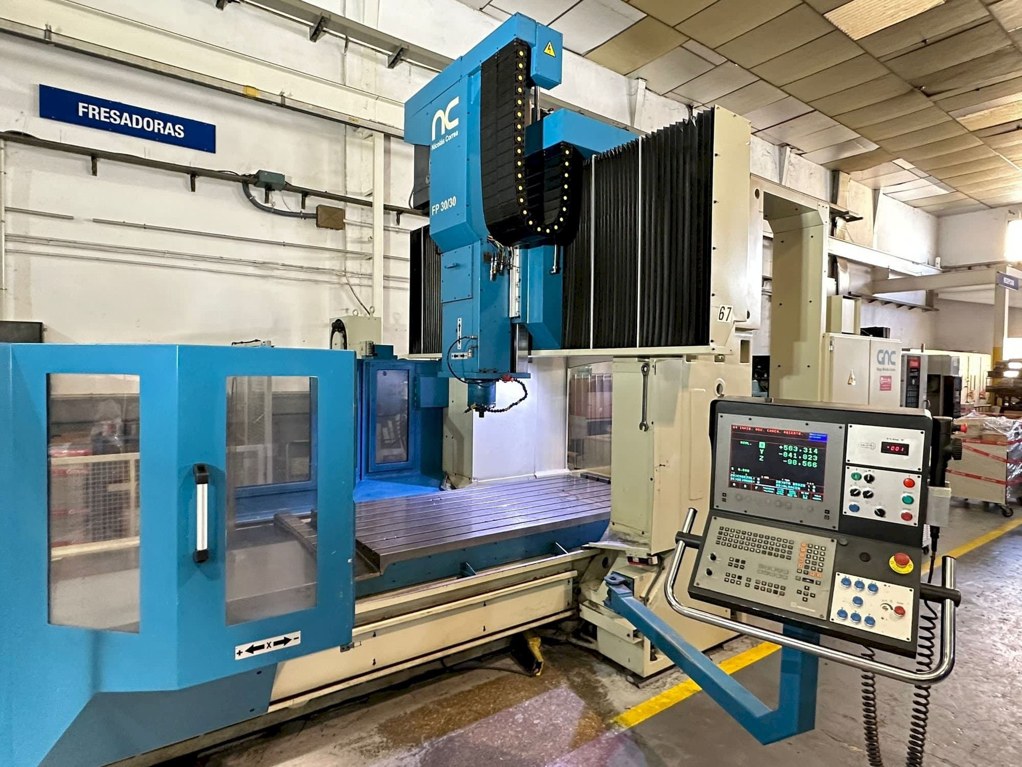 MACHINE_IMG_ALT_FRONT_VIEW