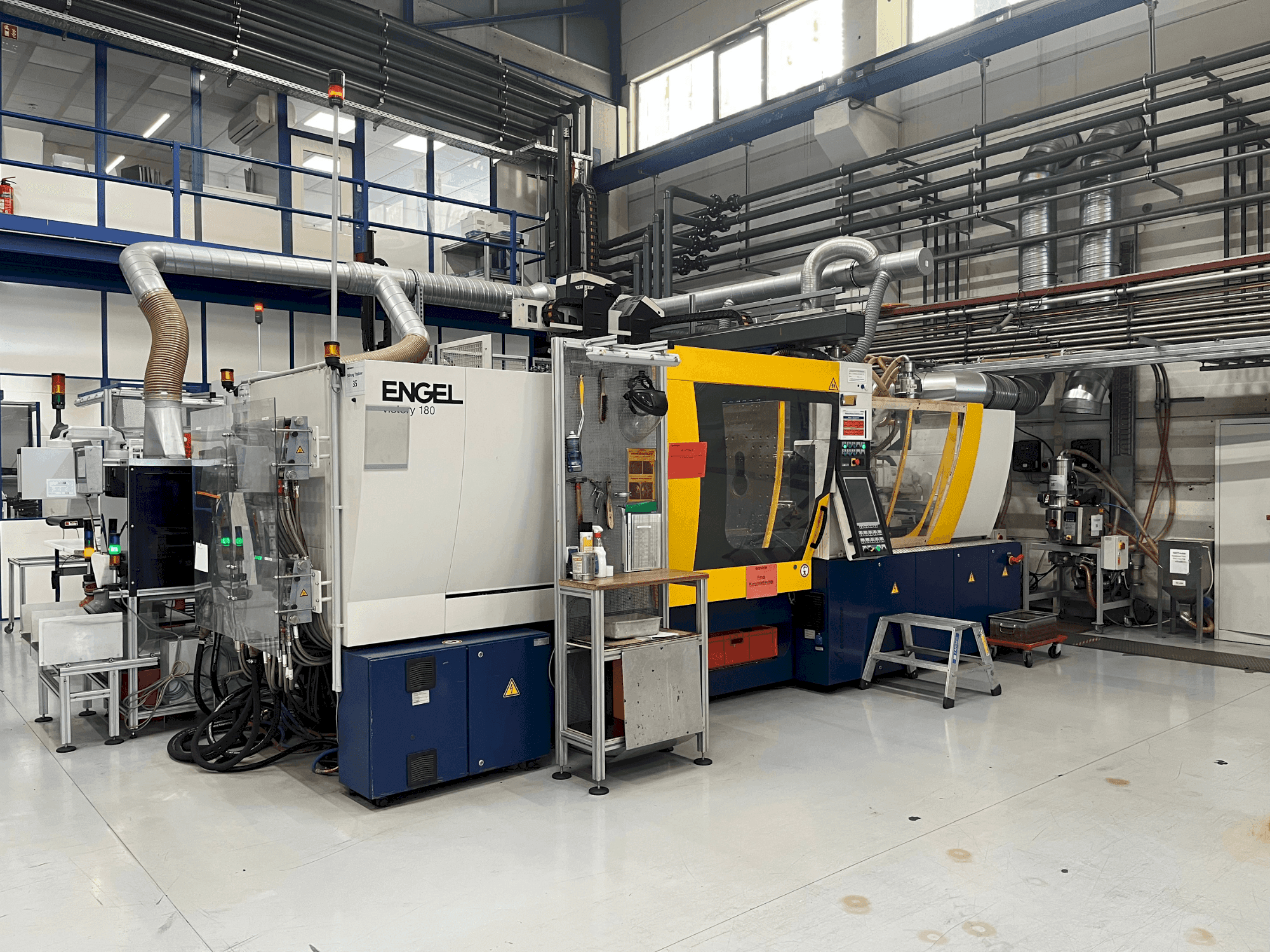 MACHINE_IMG_ALT_FRONT_VIEW