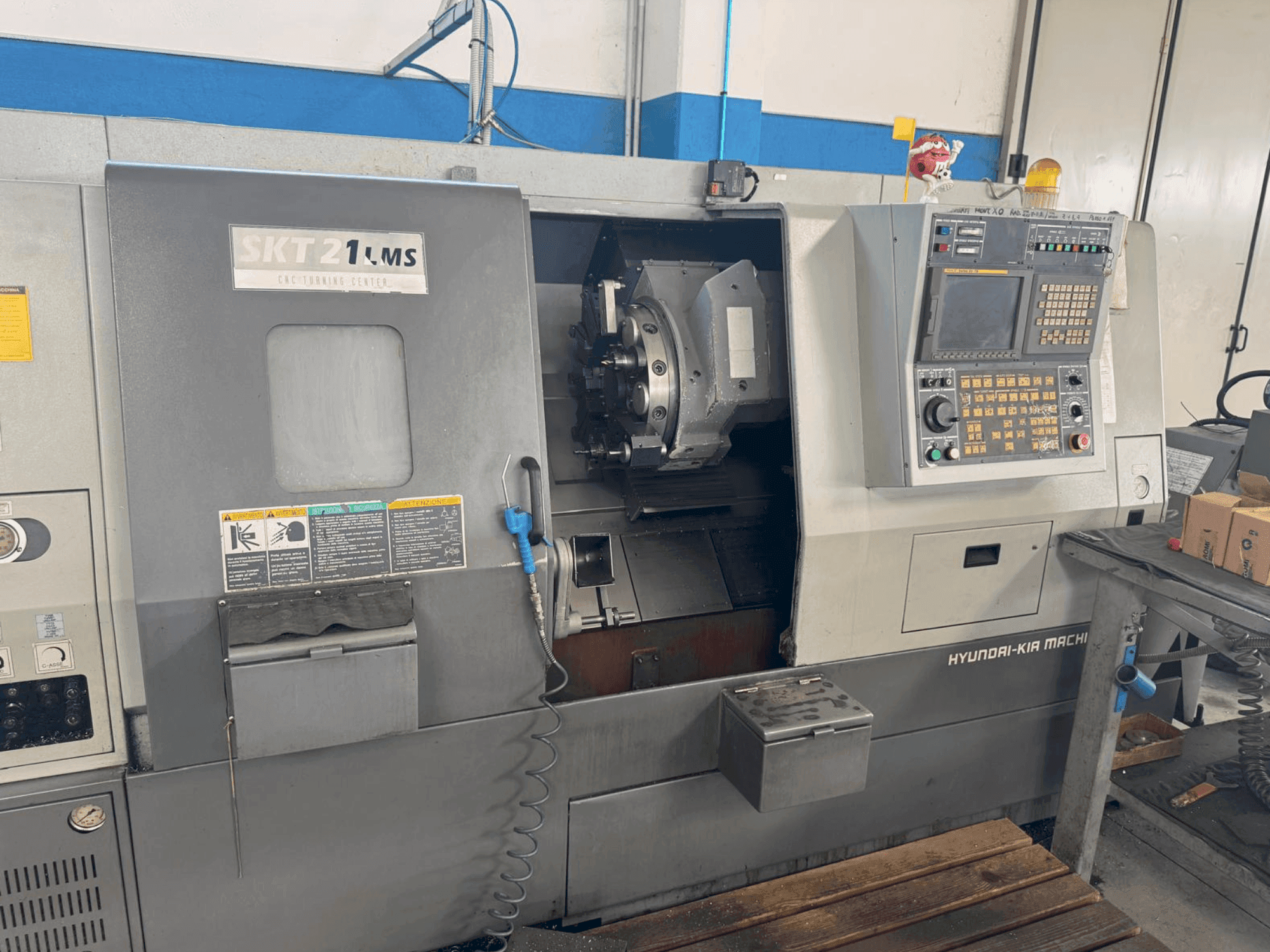 MACHINE_IMG_ALT_FRONT_VIEW