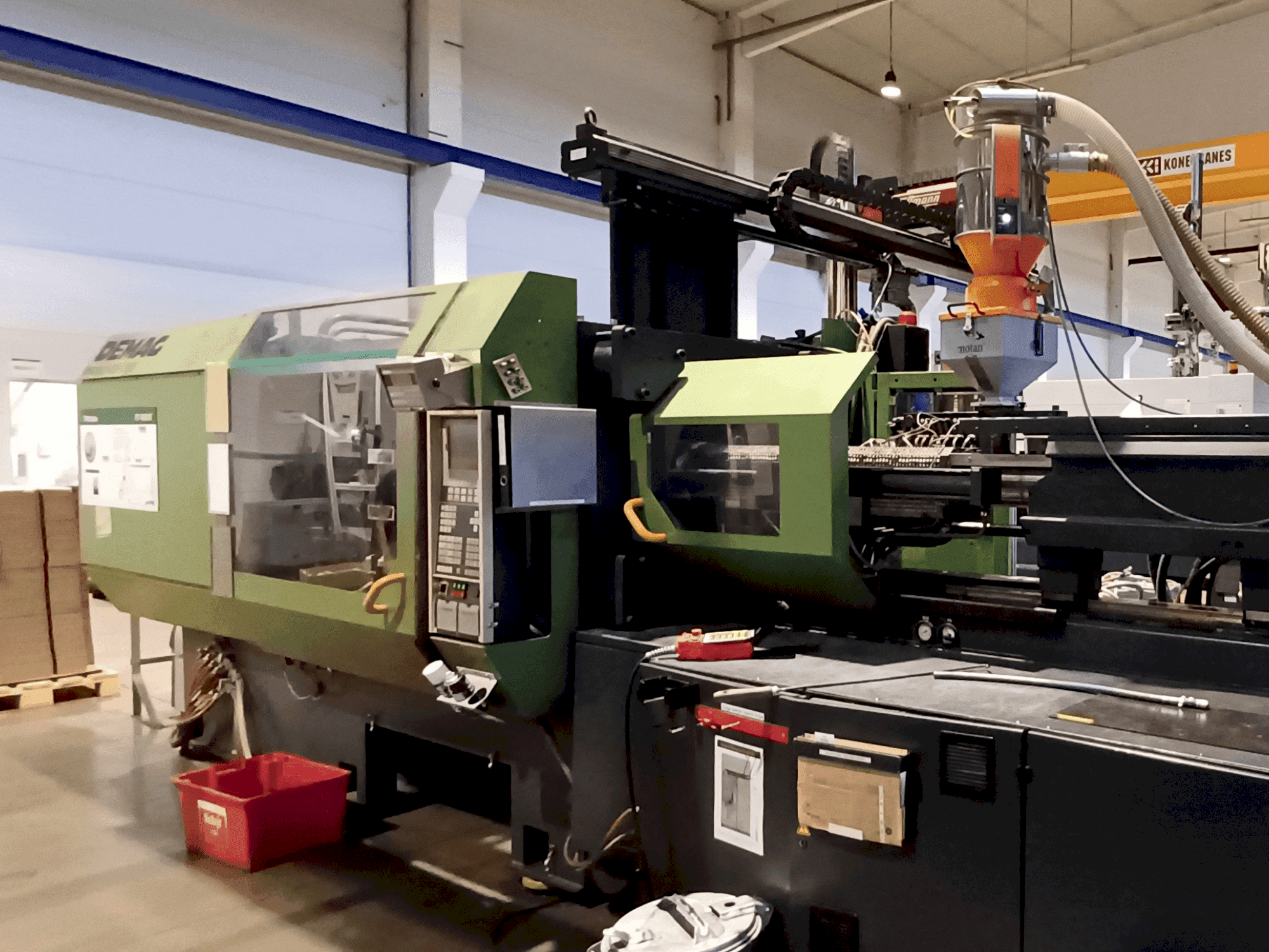 MACHINE_IMG_ALT_FRONT_VIEW