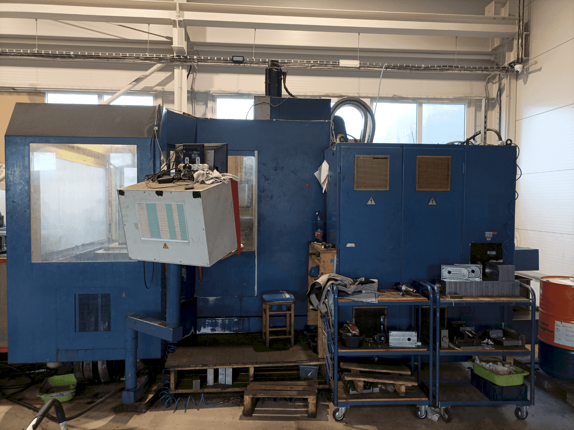 MACHINE_IMG_ALT_FRONT_VIEW