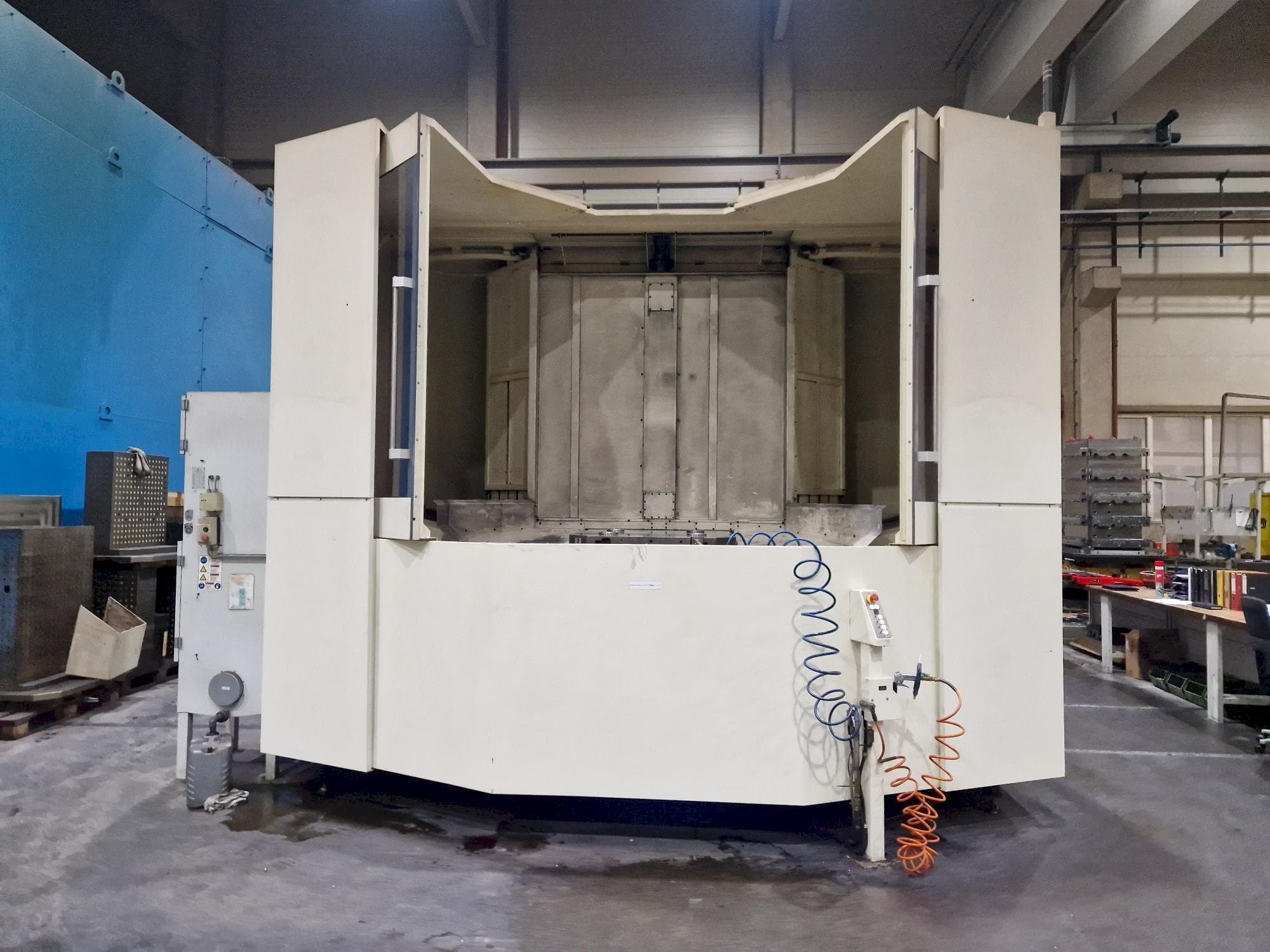 MACHINE_IMG_ALT_FRONT_VIEW