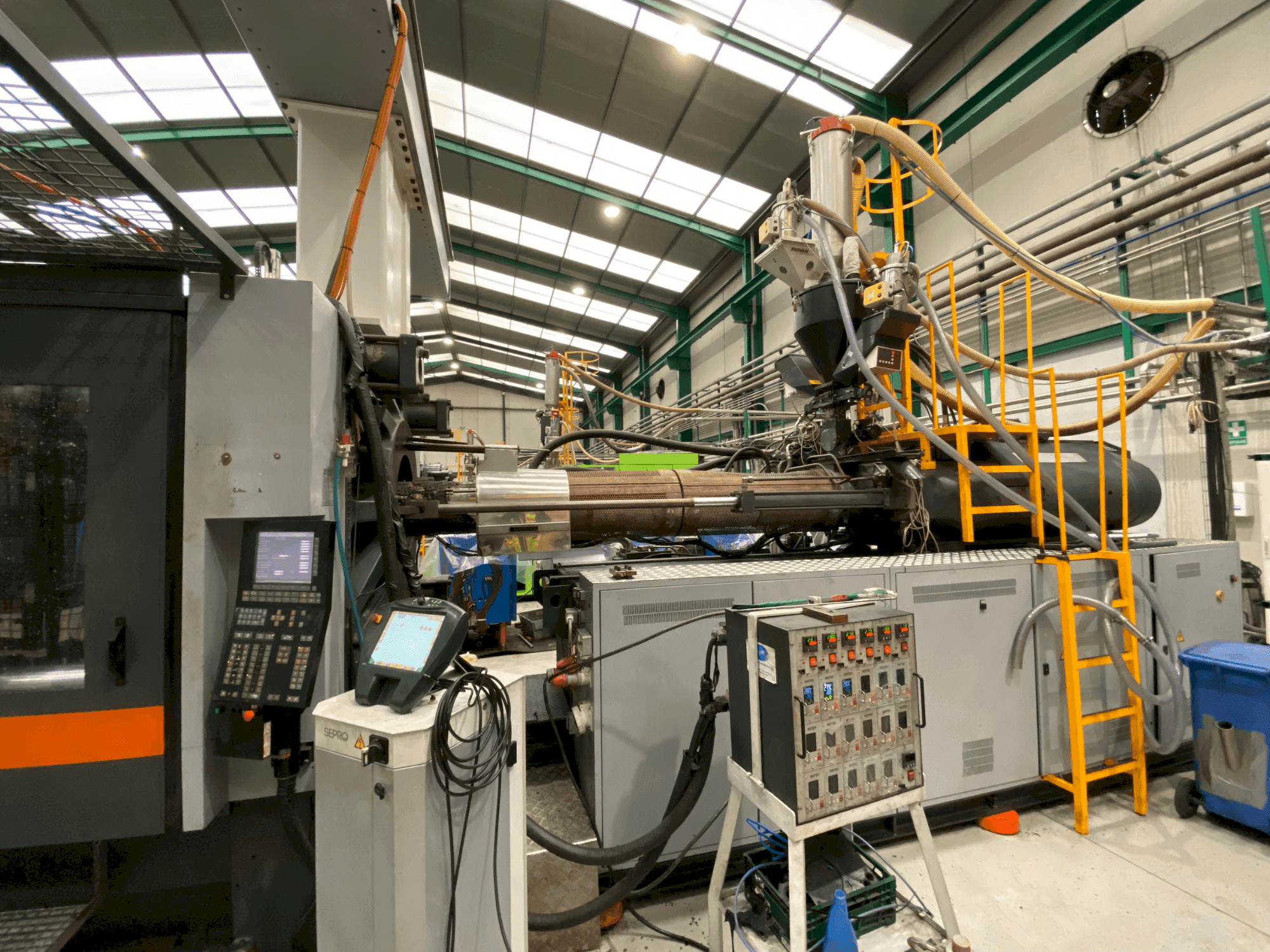 MACHINE_IMG_ALT_FRONT_VIEW