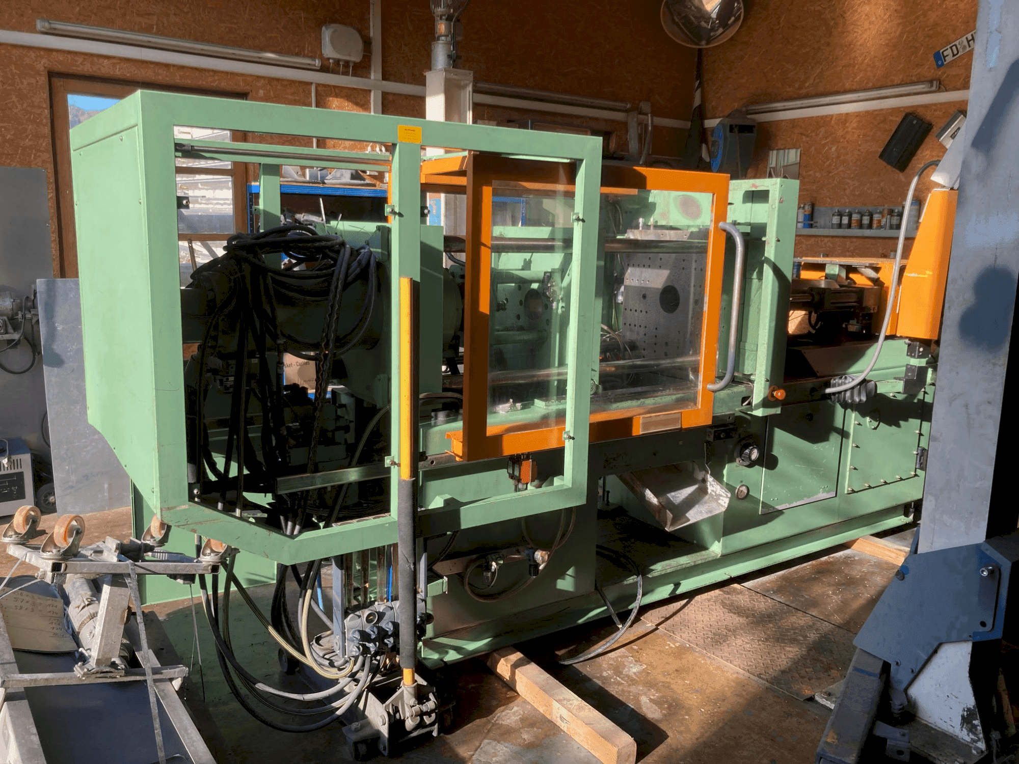 MACHINE_IMG_ALT_FRONT_VIEW