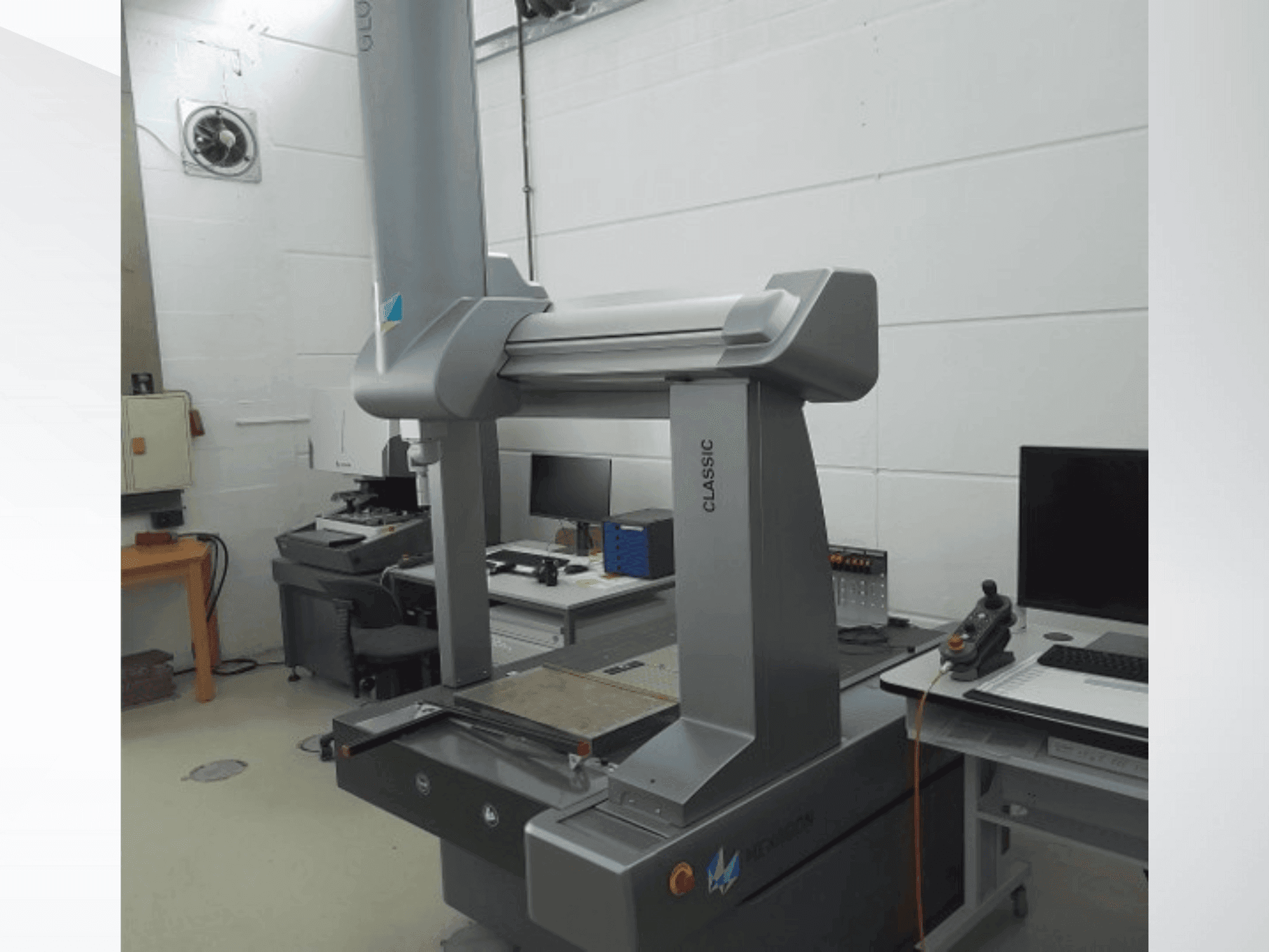 MACHINE_IMG_ALT_FRONT_VIEW