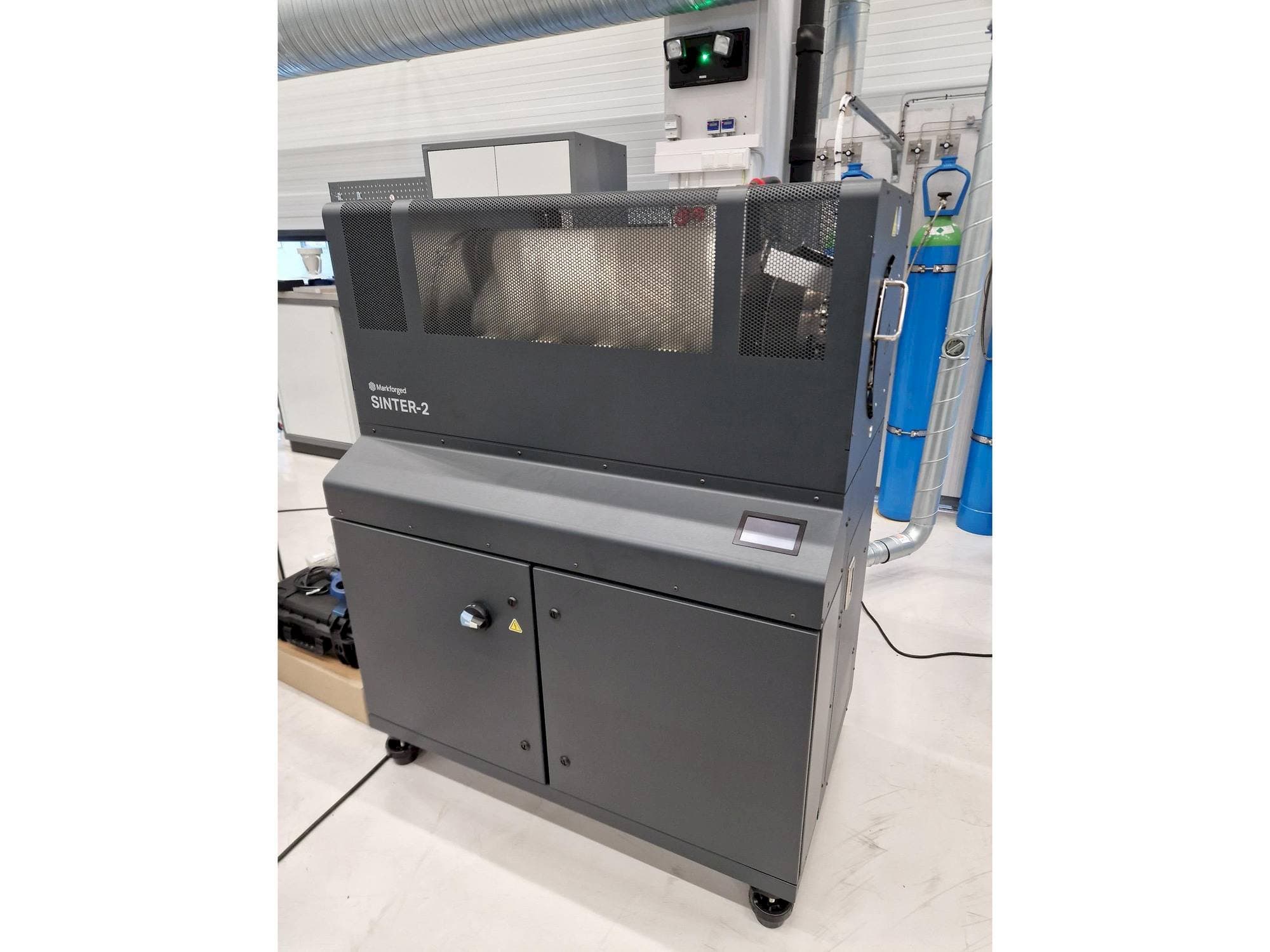 MACHINE_IMG_ALT_FRONT_VIEW