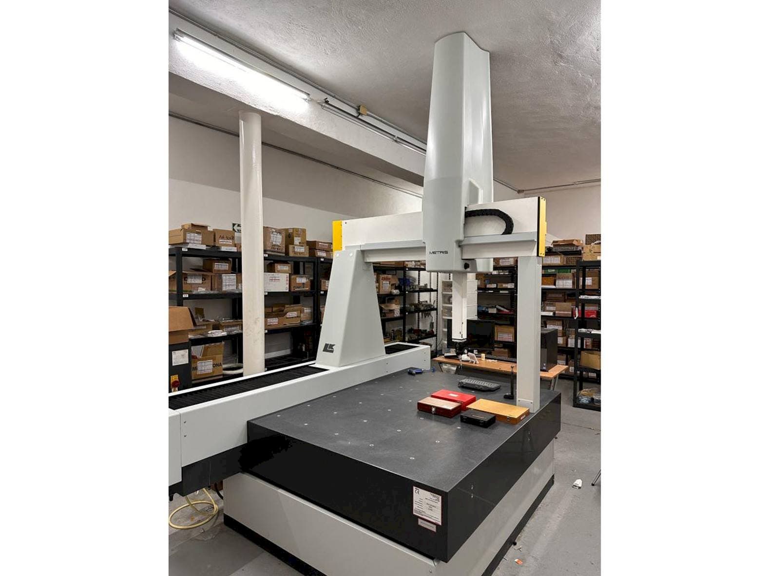 MACHINE_IMG_ALT_FRONT_VIEW