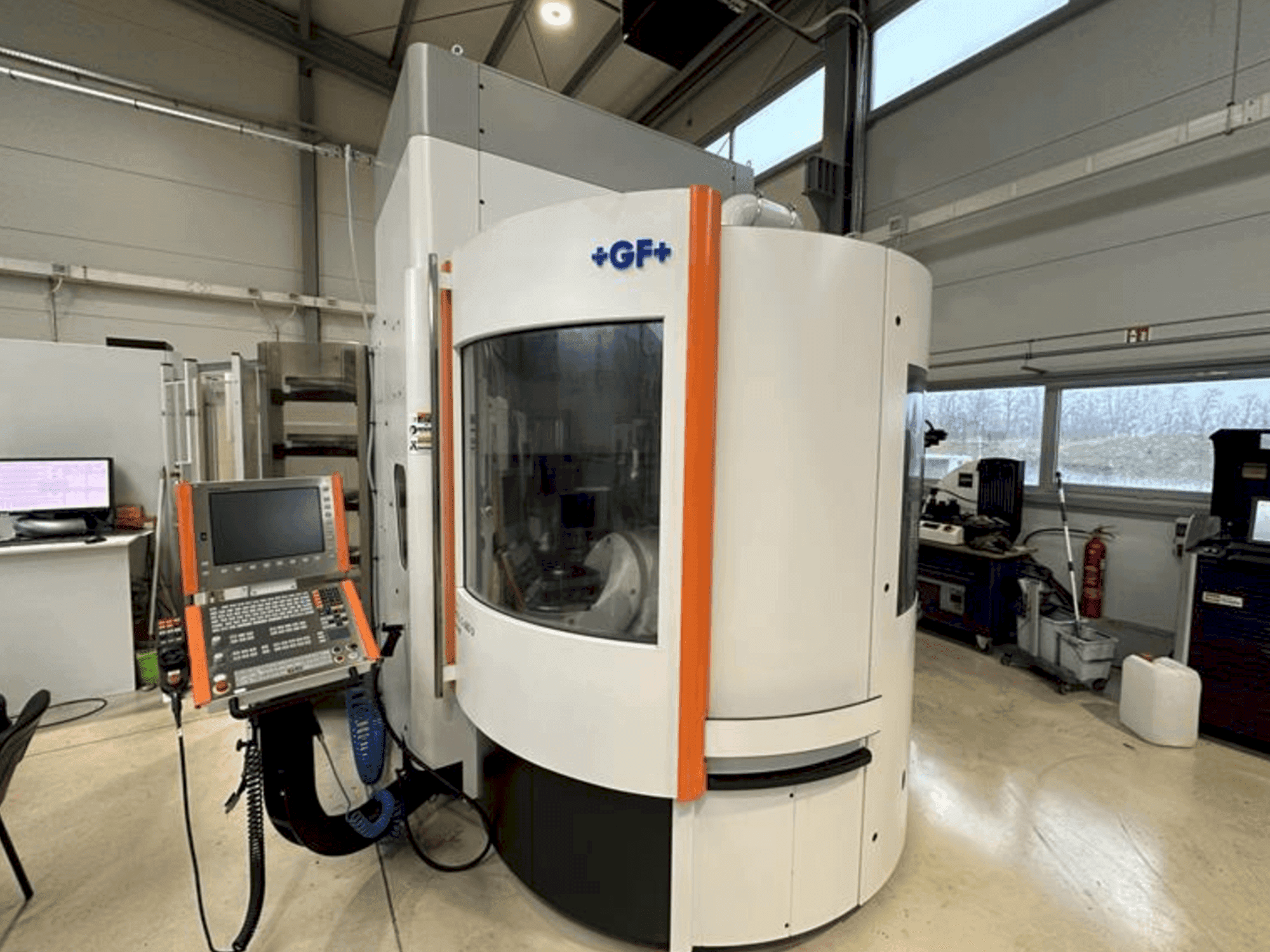 MACHINE_IMG_ALT_FRONT_VIEW