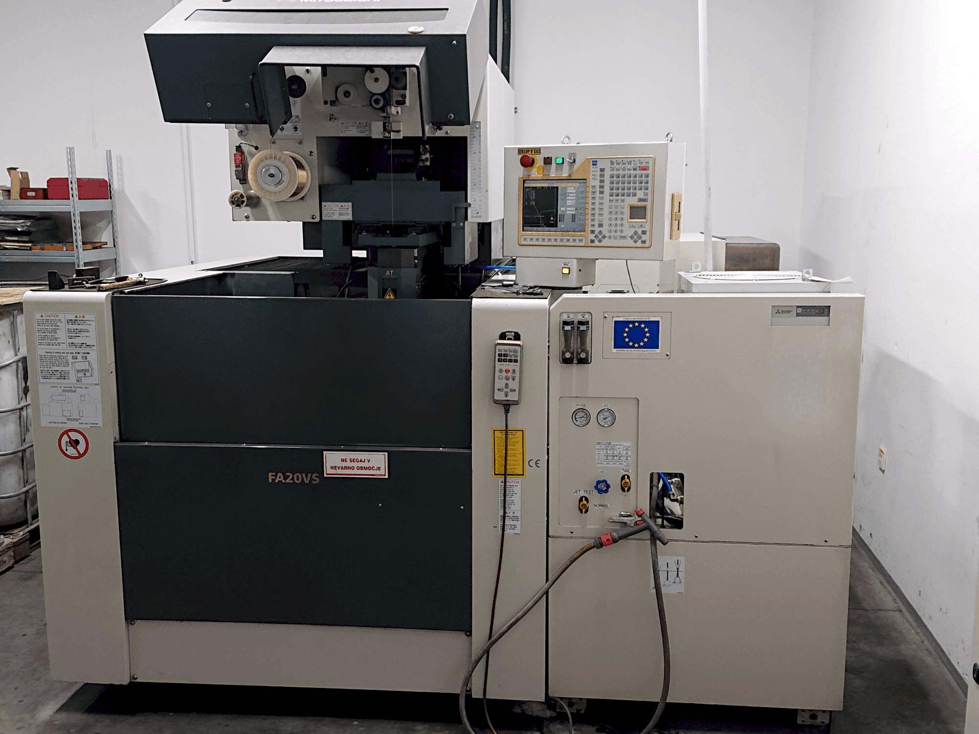 MACHINE_IMG_ALT_FRONT_VIEW