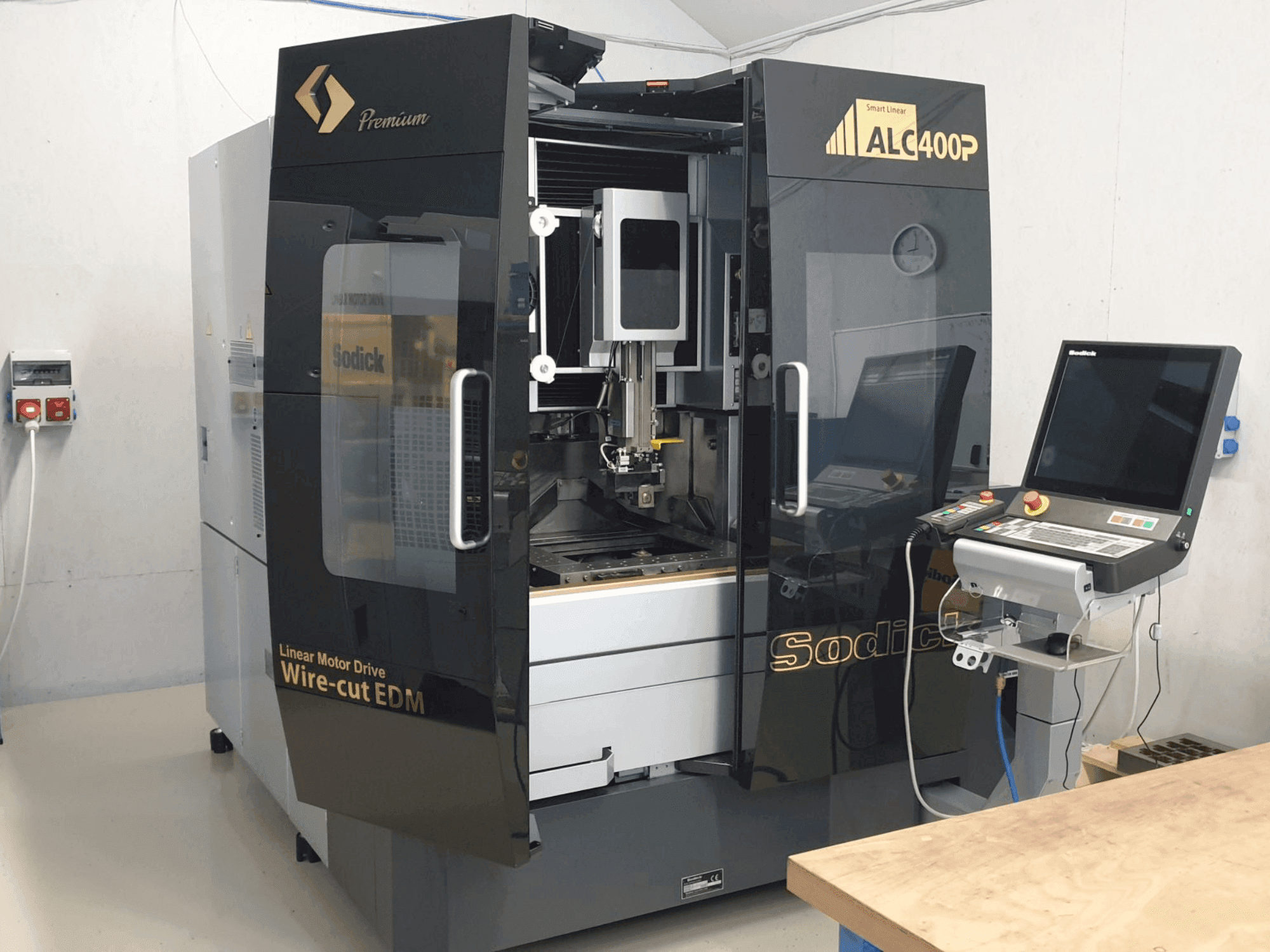 MACHINE_IMG_ALT_FRONT_VIEW