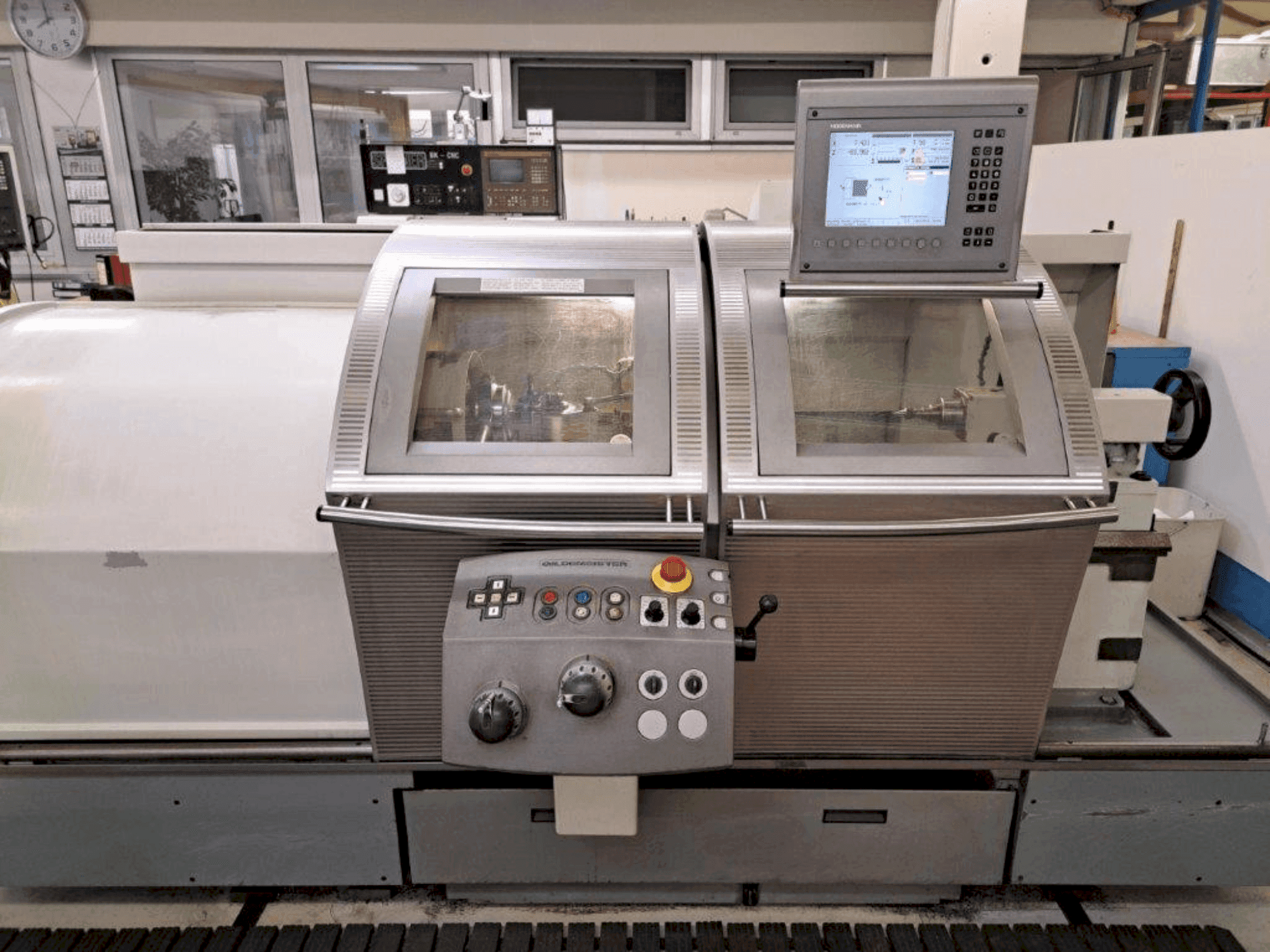 MACHINE_IMG_ALT_FRONT_VIEW