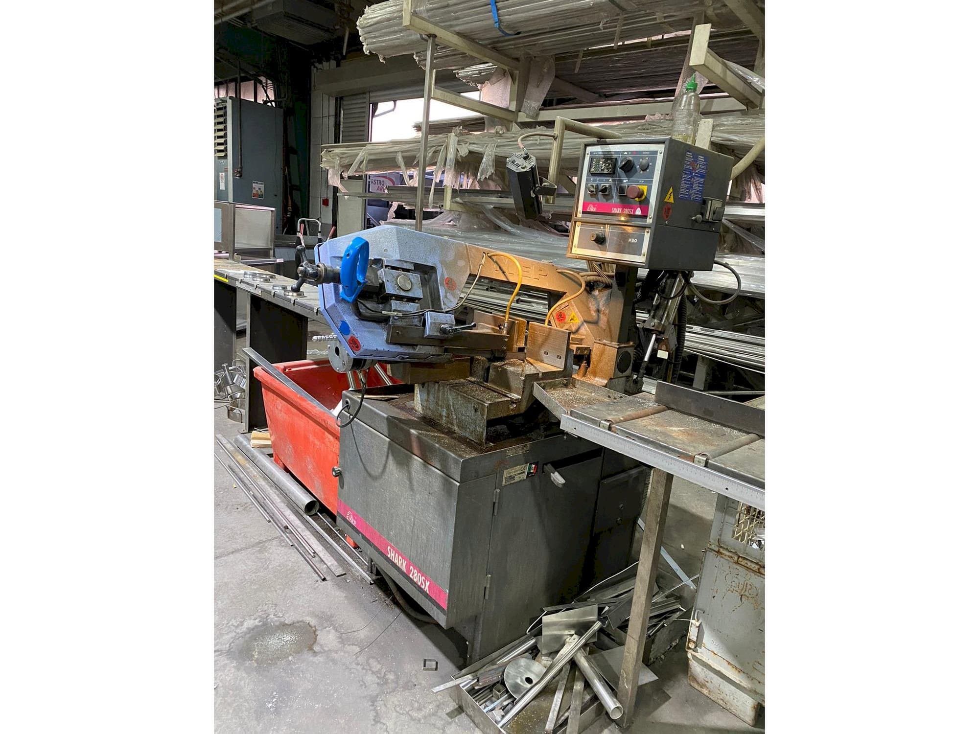 MACHINE_IMG_ALT_FRONT_VIEW