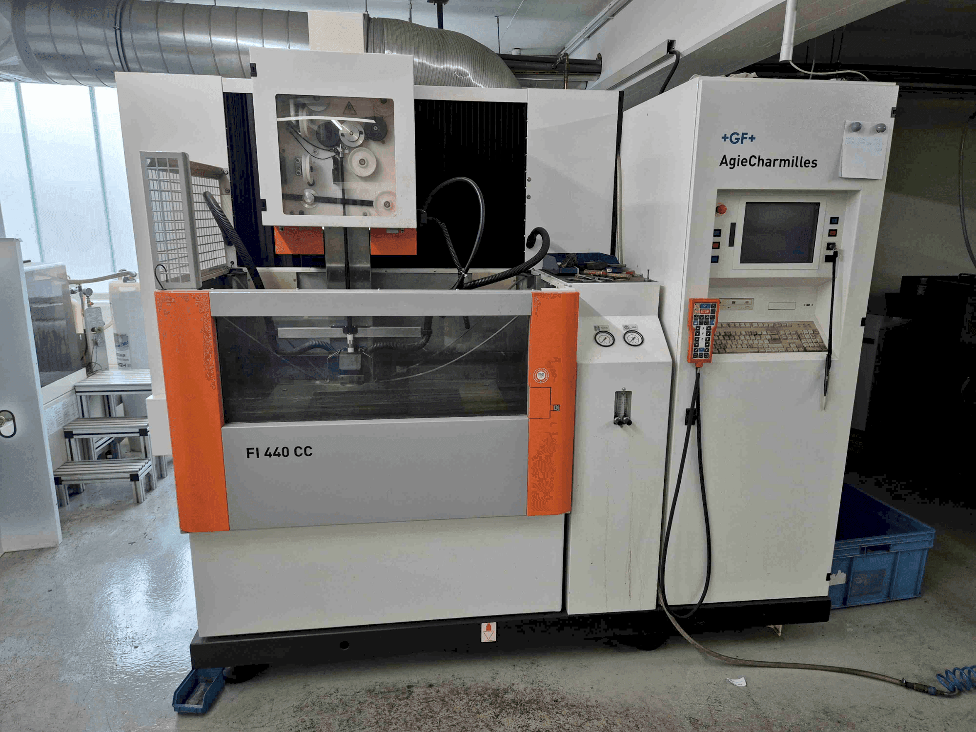 MACHINE_IMG_ALT_FRONT_VIEW