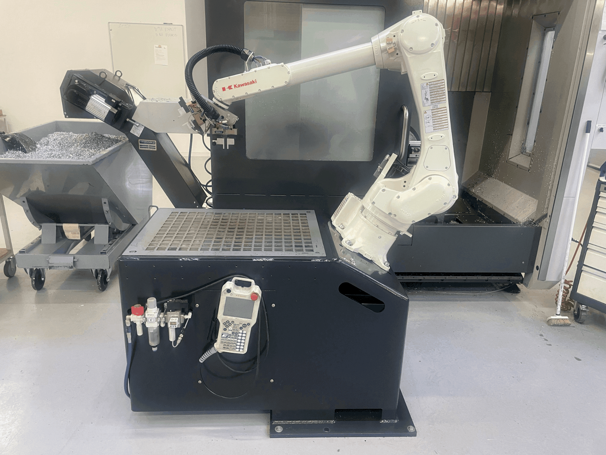 MACHINE_IMG_ALT_FRONT_VIEW