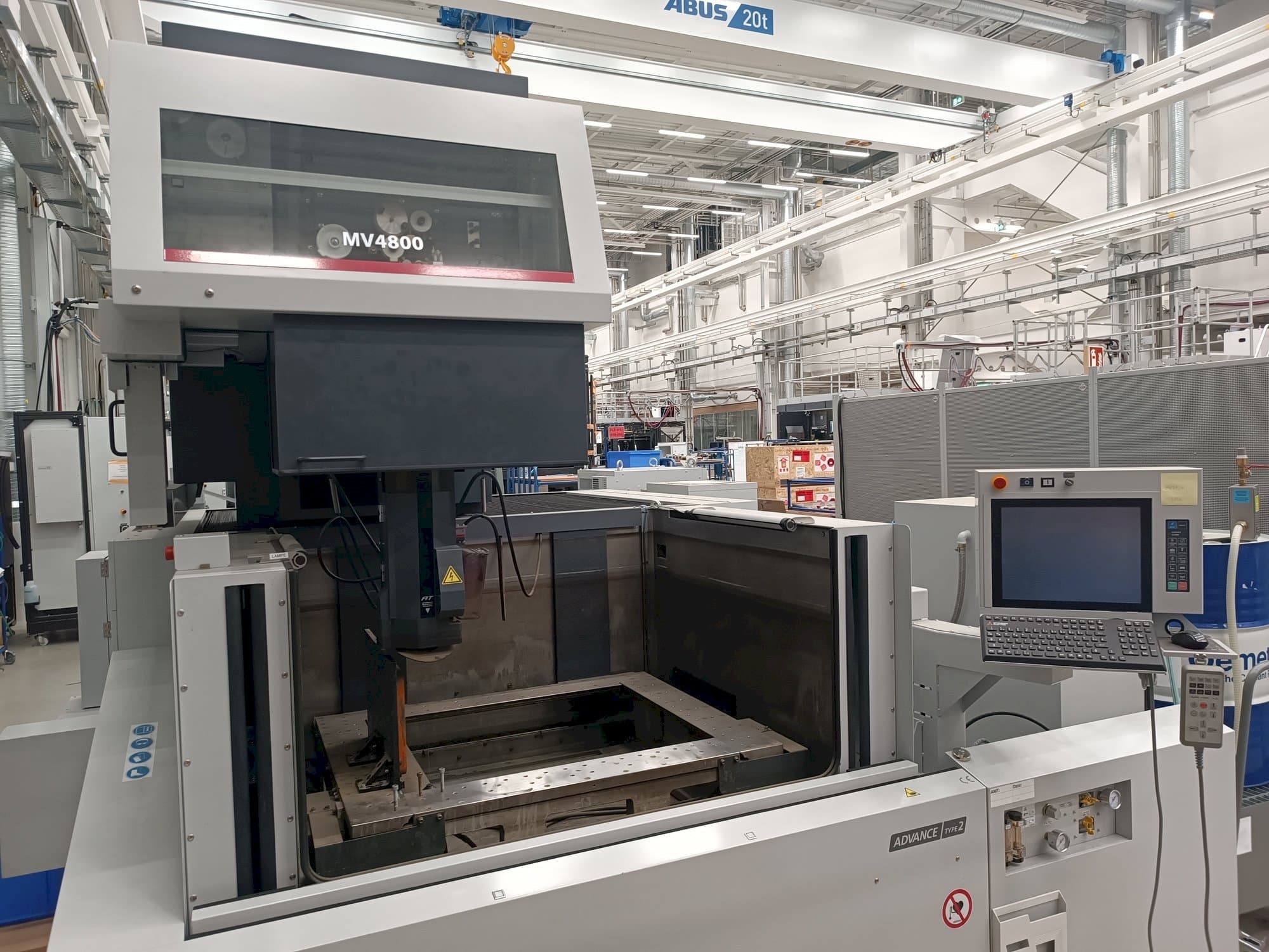 MACHINE_IMG_ALT_FRONT_VIEW