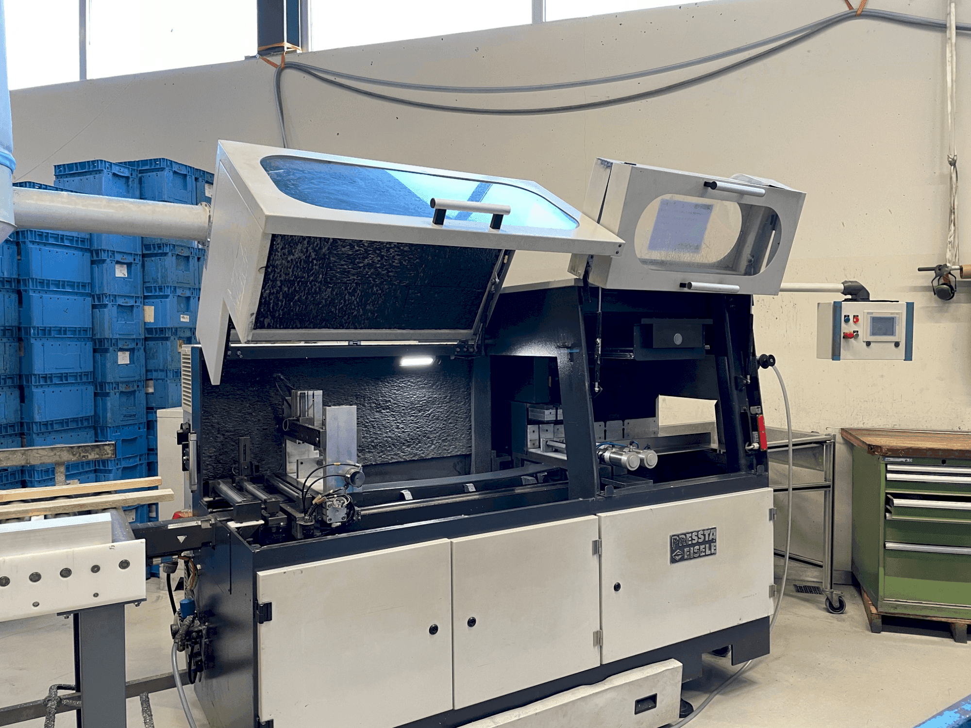 MACHINE_IMG_ALT_FRONT_VIEW