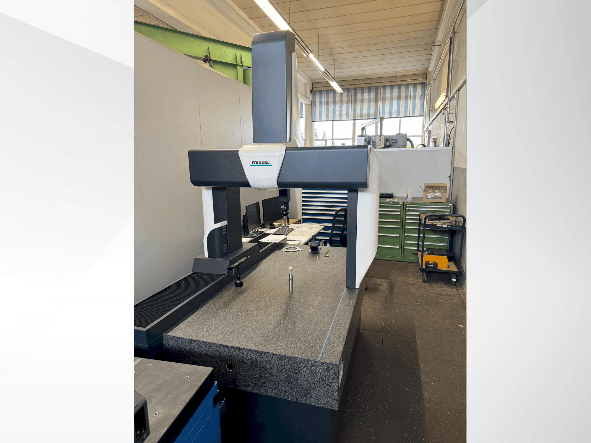 MACHINE_IMG_ALT_FRONT_VIEW