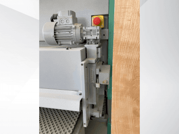 MACHINE_IMG_ALT_FRONT_VIEW