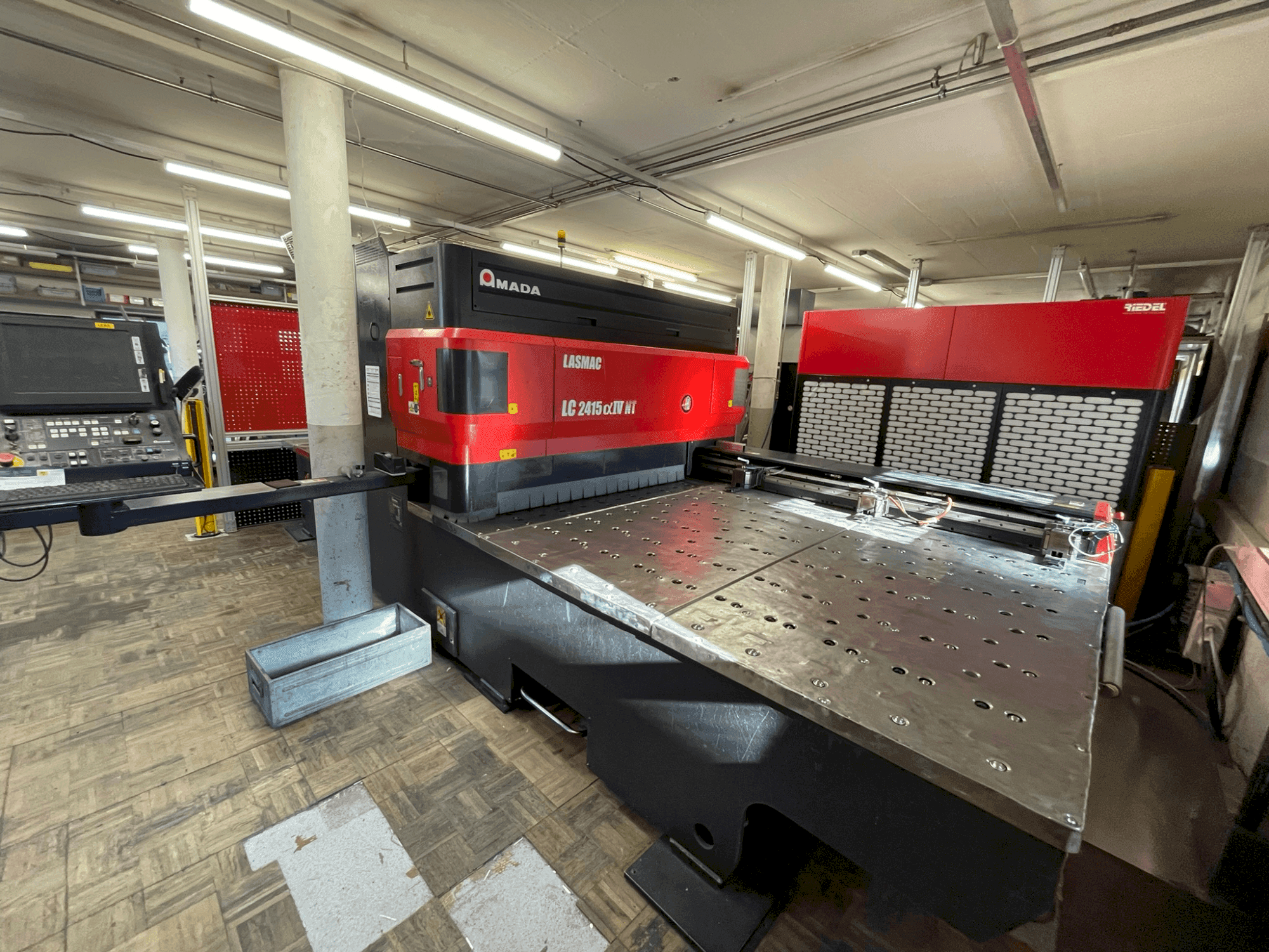 MACHINE_IMG_ALT_FRONT_VIEW