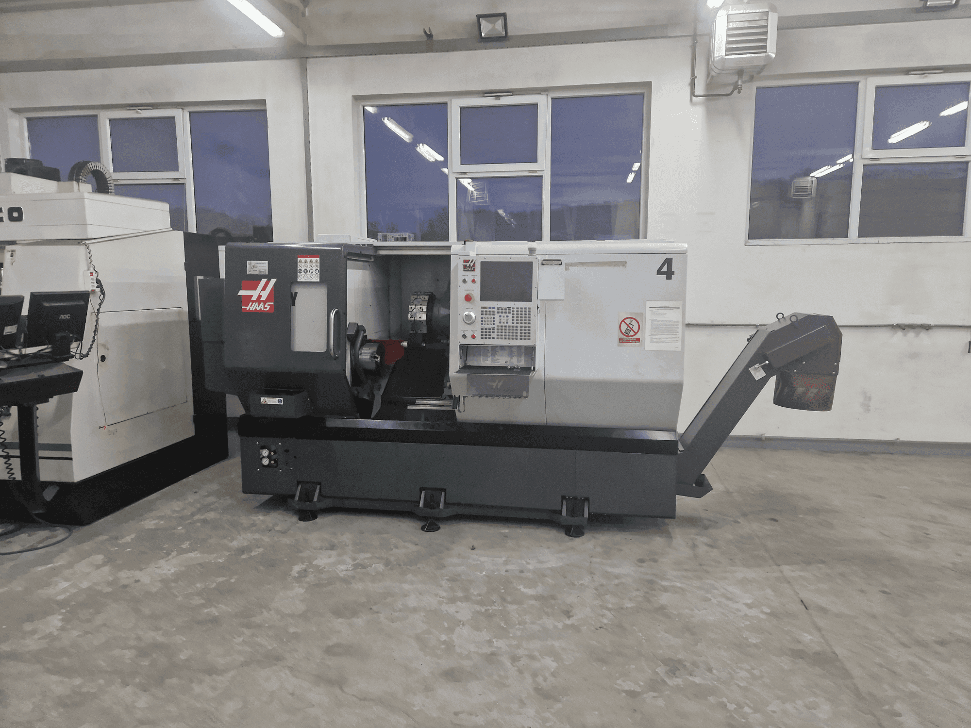 MACHINE_IMG_ALT_FRONT_VIEW