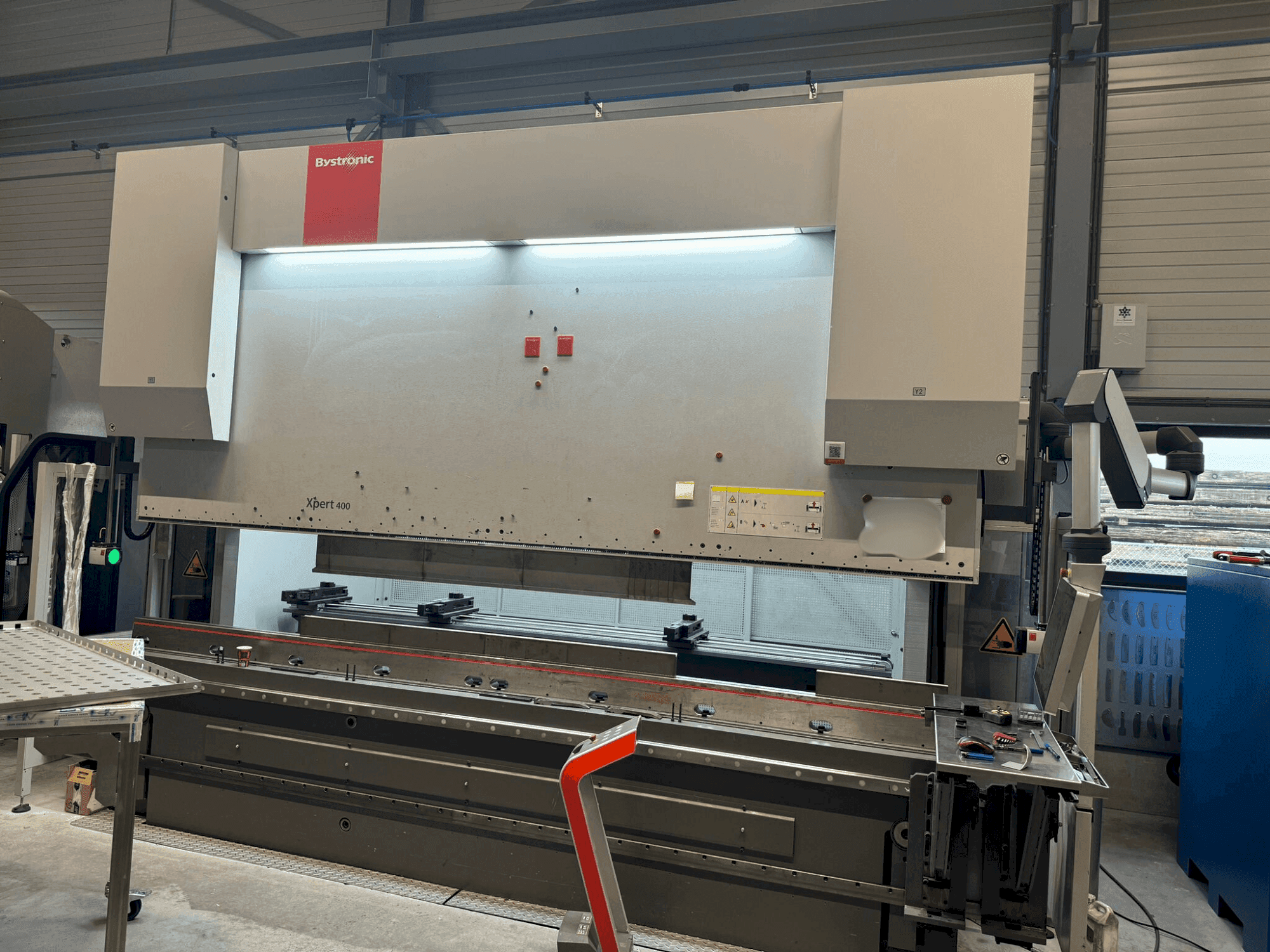 MACHINE_IMG_ALT_FRONT_VIEW