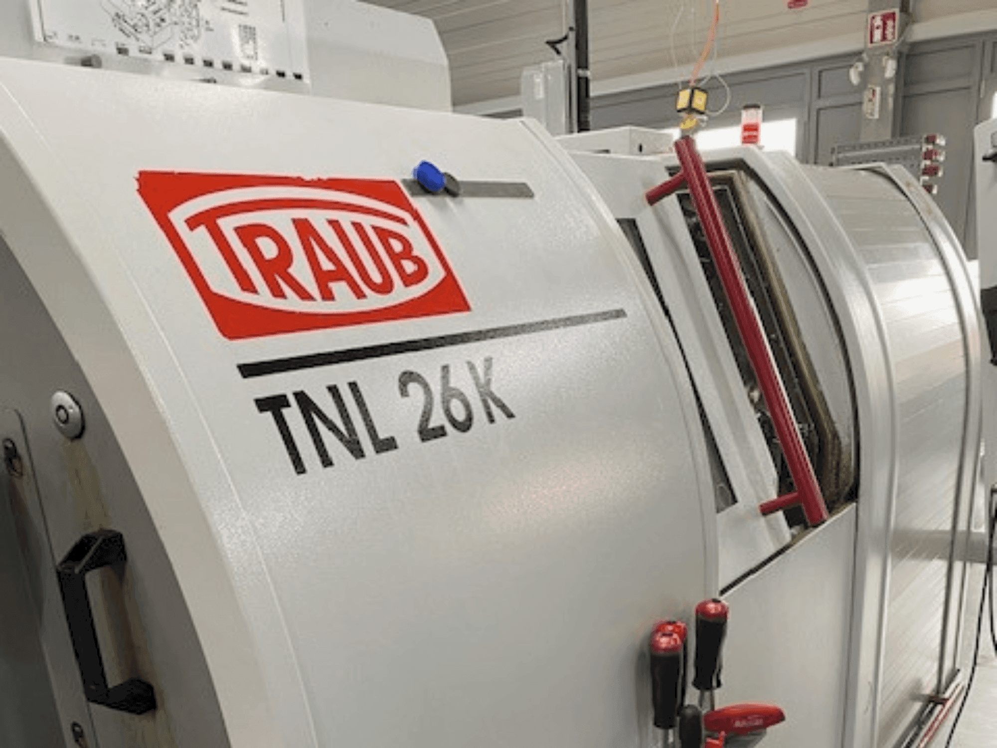MACHINE_IMG_ALT_FRONT_VIEW