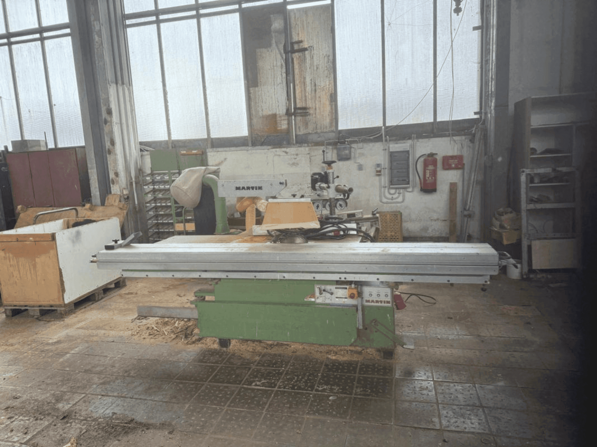 MACHINE_IMG_ALT_FRONT_VIEW