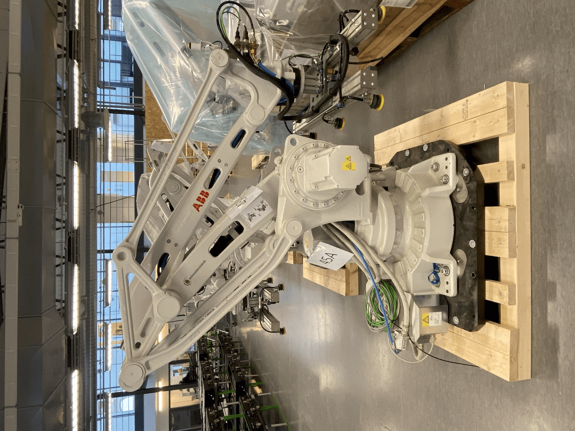 MACHINE_IMG_ALT_FRONT_VIEW