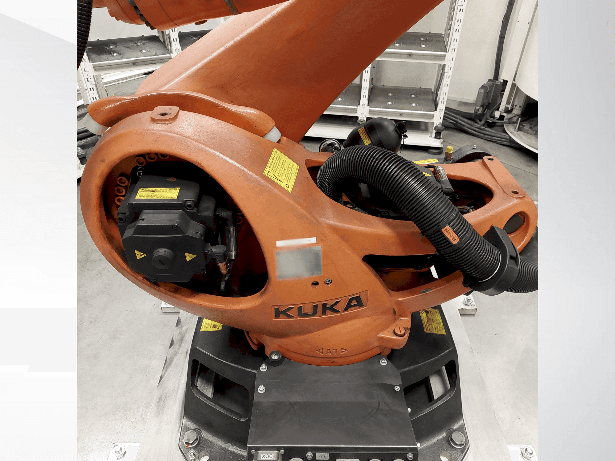 MACHINE_IMG_ALT_FRONT_VIEW