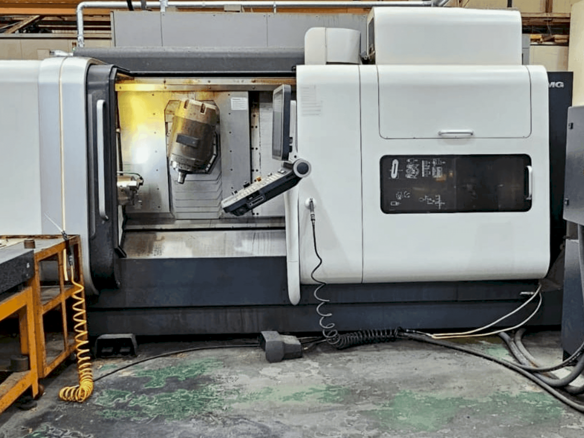 MACHINE_IMG_ALT_FRONT_VIEW