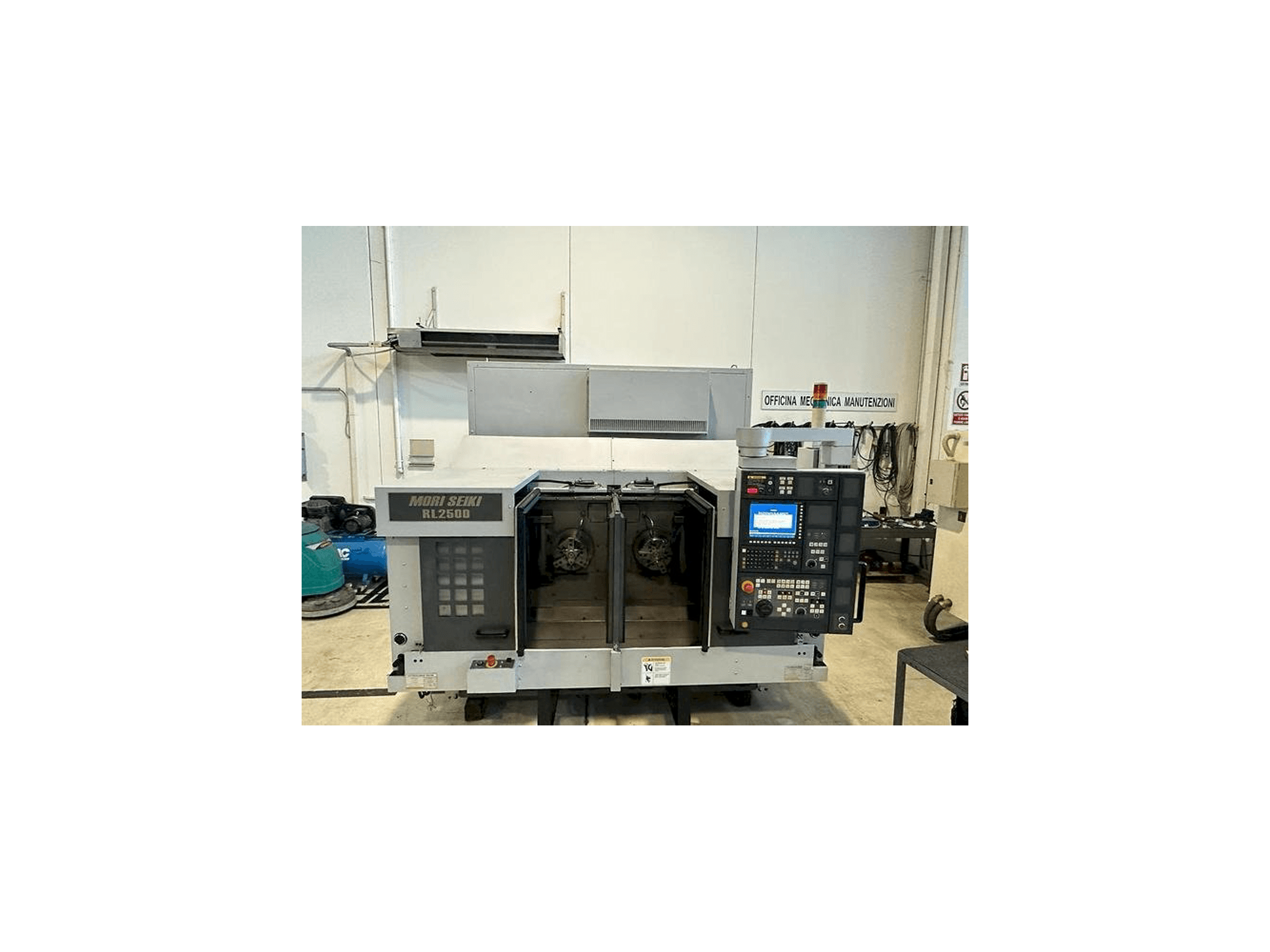 Front view of MORI SEIKI RL 2500 machine