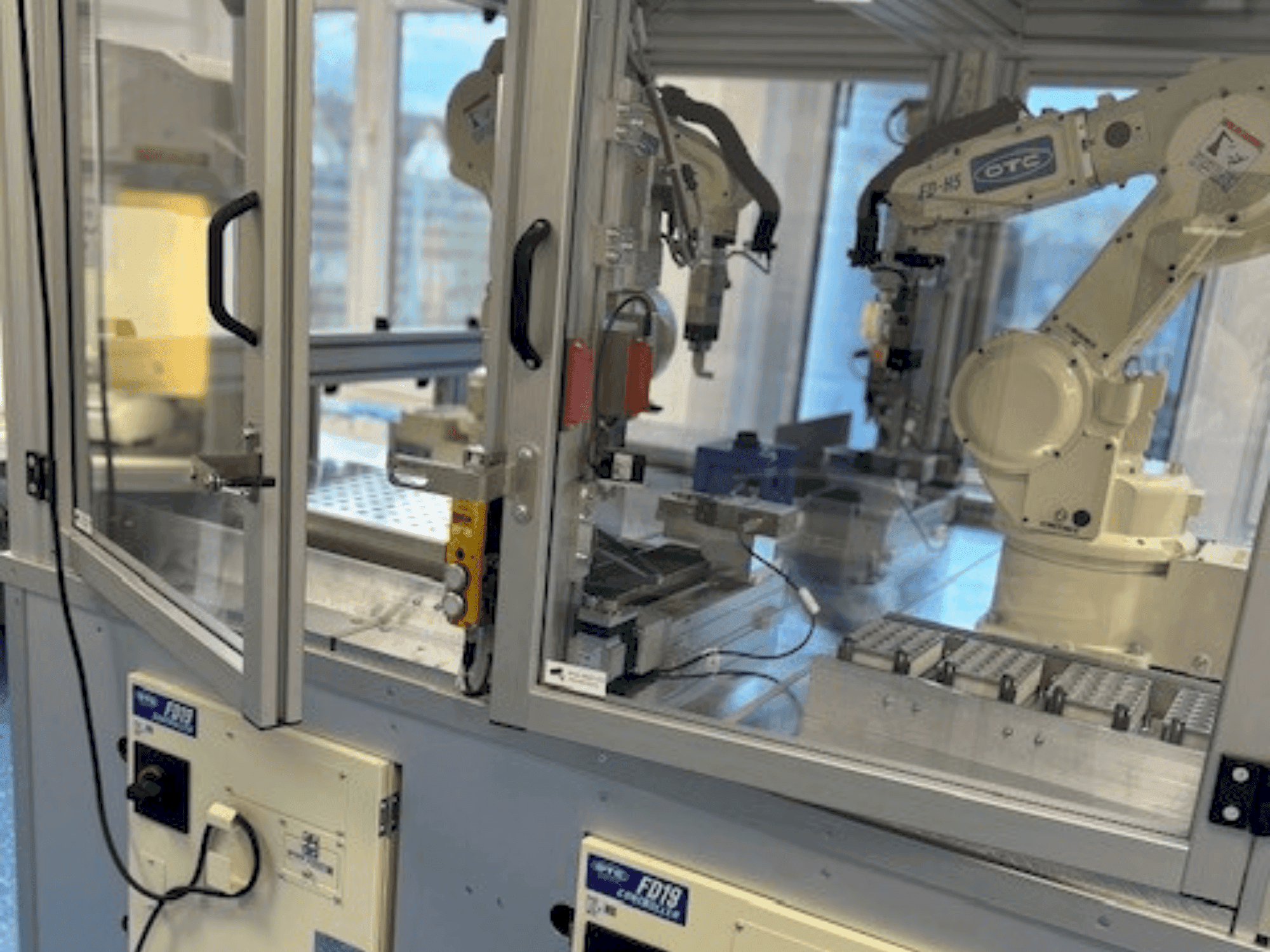 MACHINE_IMG_ALT_FRONT_VIEW